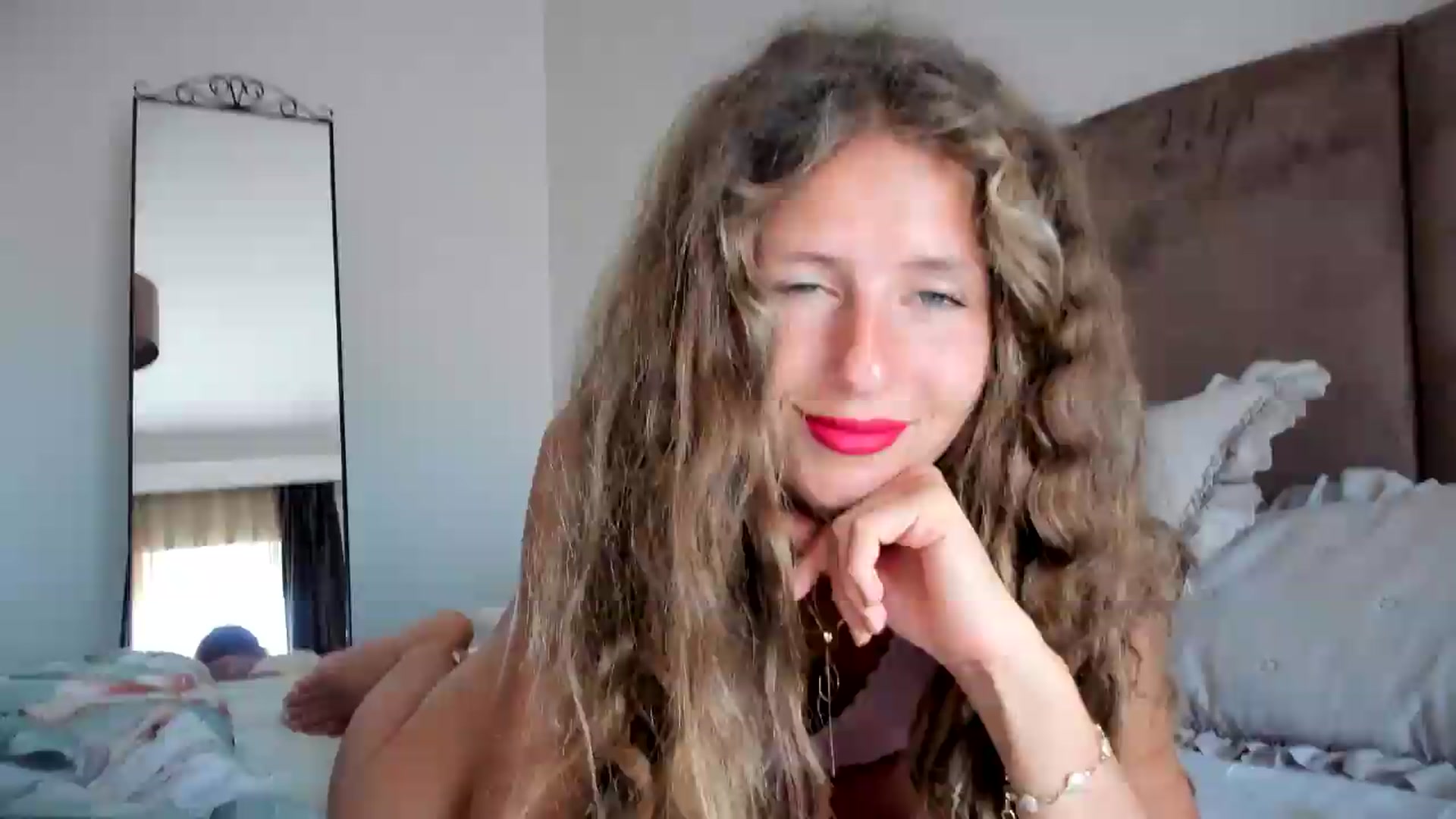Gallery image thumbnail from SweetAngell18's myfreecams stream on, 04/28/2026, 08:41 image 17 of 20