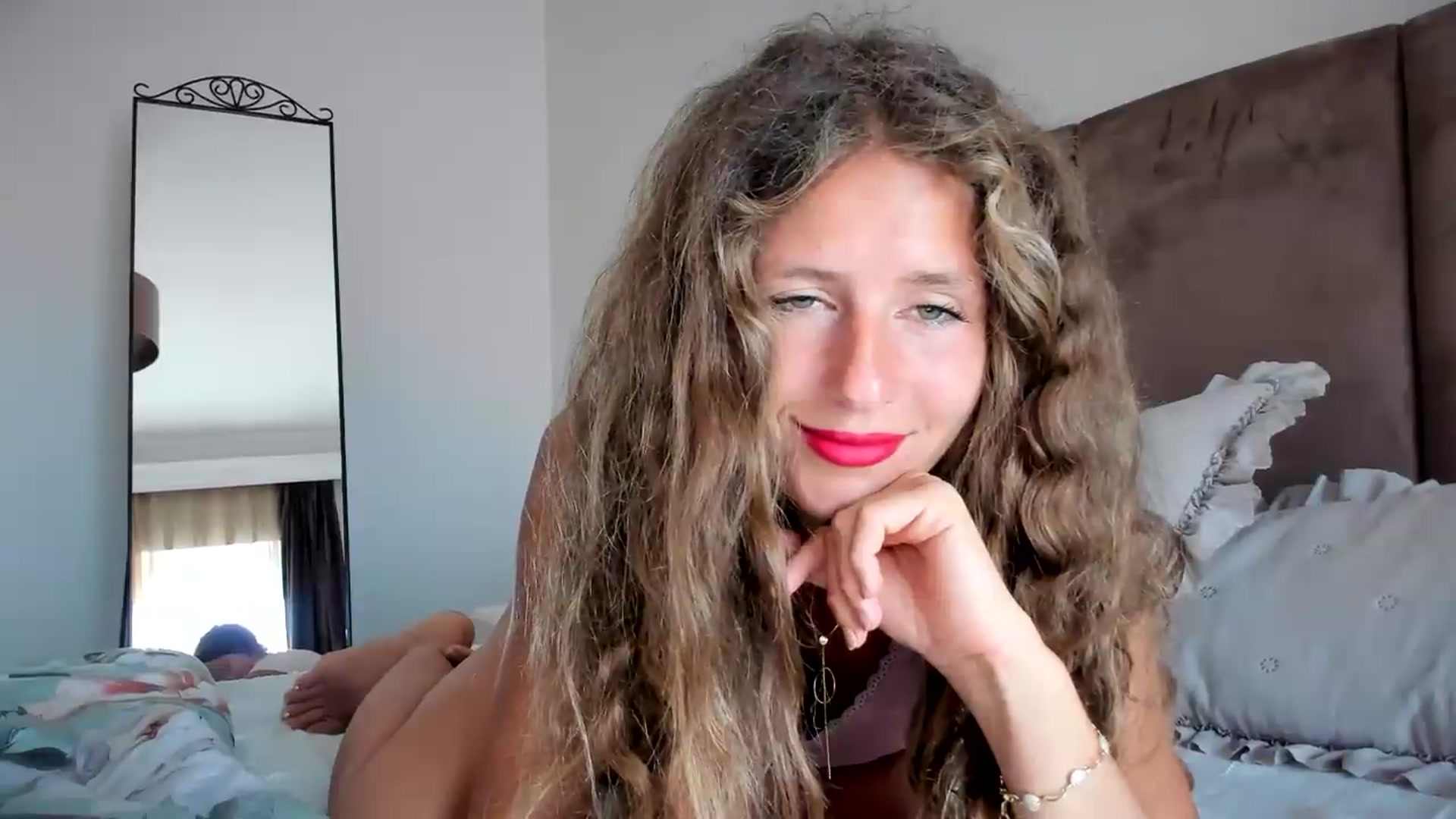 Gallery image thumbnail from SweetAngell18's myfreecams stream on, 04/28/2026, 08:41 image 18 of 20