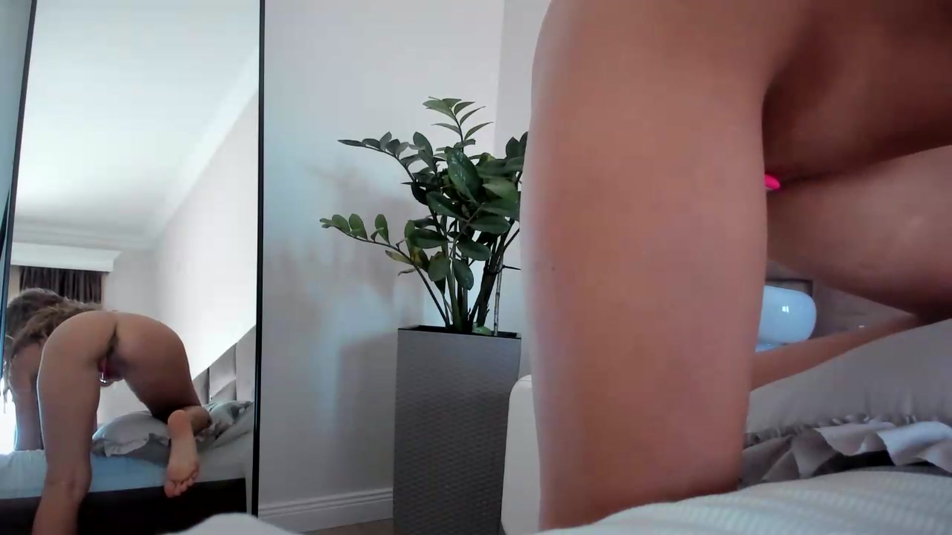 Gallery image thumbnail from SweetAngell18's myfreecams stream on, 05/21/2026, 08:31 image 11 of 20