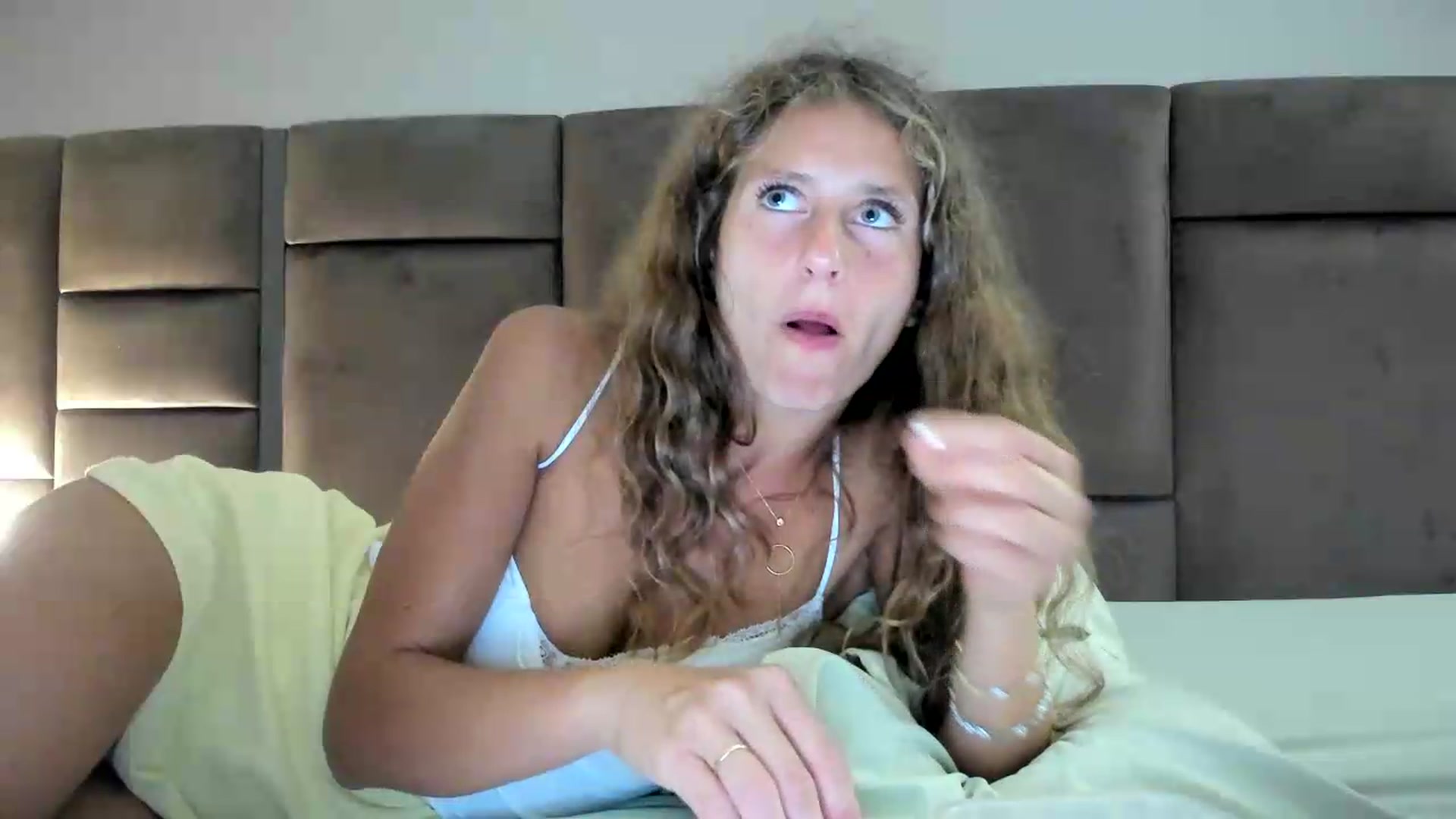 Gallery image thumbnail from SweetAngell18's myfreecams stream on, 05/23/2026, 19:55 image 11 of 20