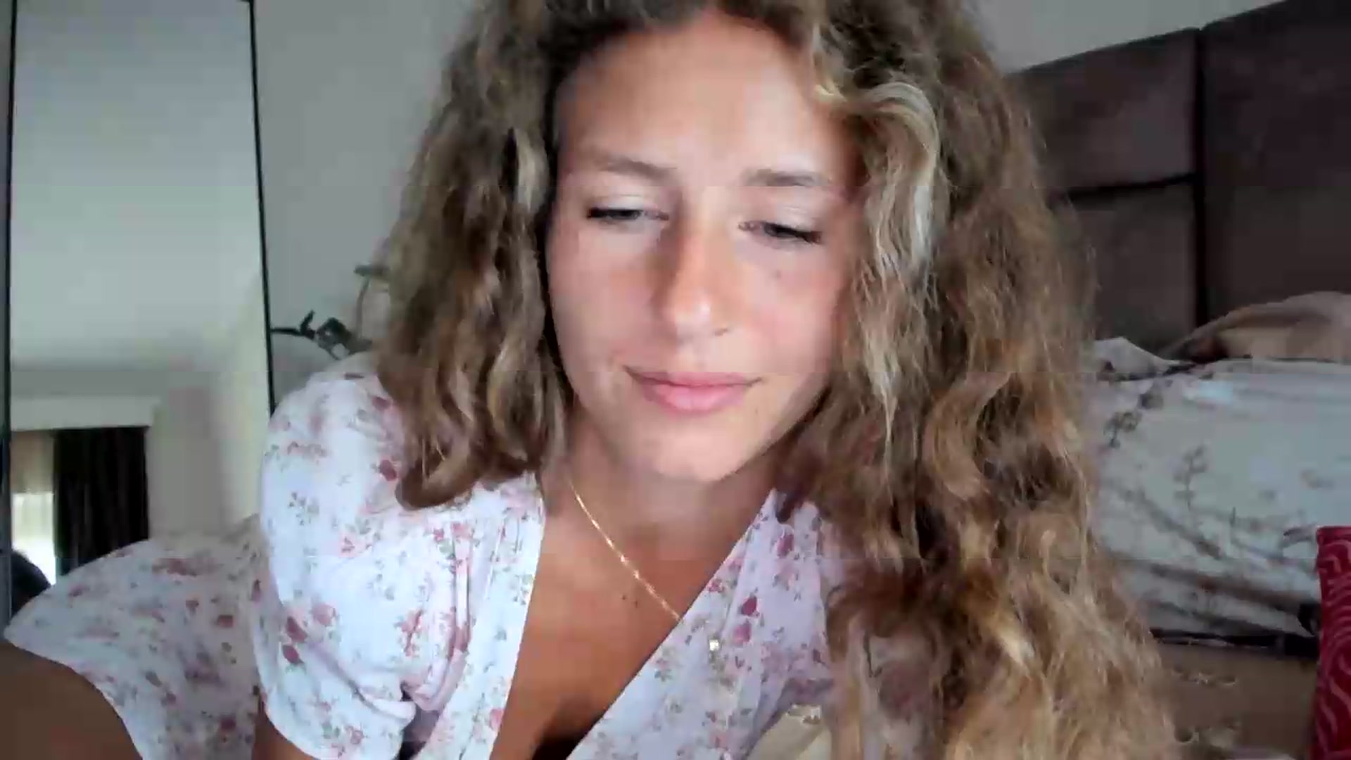 Gallery image thumbnail from SweetAngell18's myfreecams stream on, 06/15/2026, 09:18 image 10 of 20