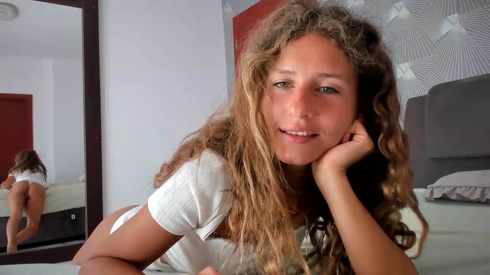 Gallery image thumbnail from SweetAngell18's myfreecams stream on, 06/20/2026, 08:21 image 11 of 20