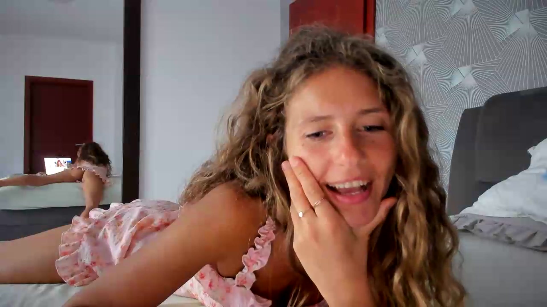 Gallery image thumbnail from SweetAngell18's myfreecams stream on, 06/20/2026, 12:57 image 10 of 20