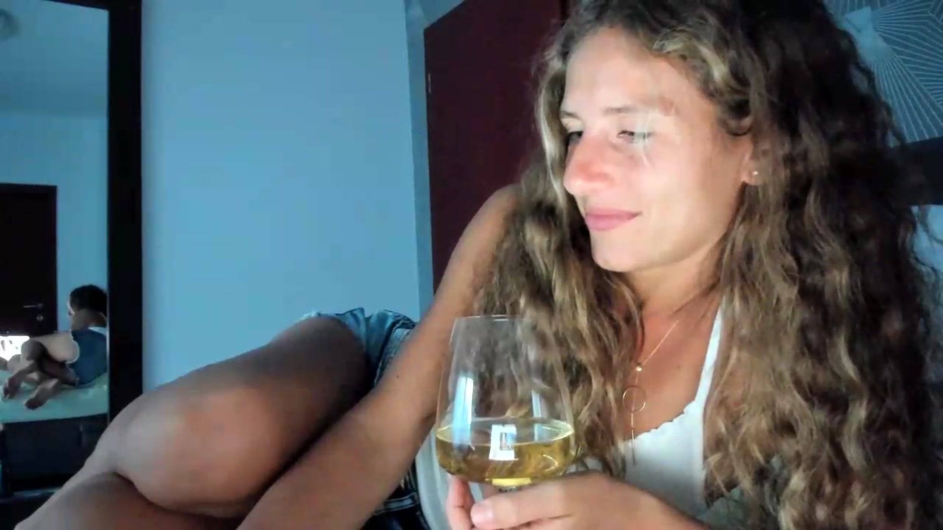 Gallery image thumbnail from SweetAngell18's myfreecams stream on, 06/20/2026, 18:38 image 4 of 20