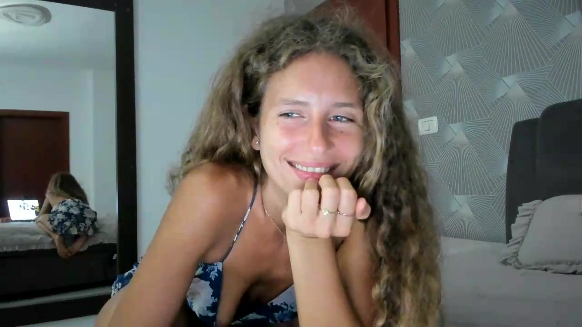 Gallery image thumbnail from SweetAngell18's myfreecams stream on, 06/21/2026, 19:19 image 19 of 20