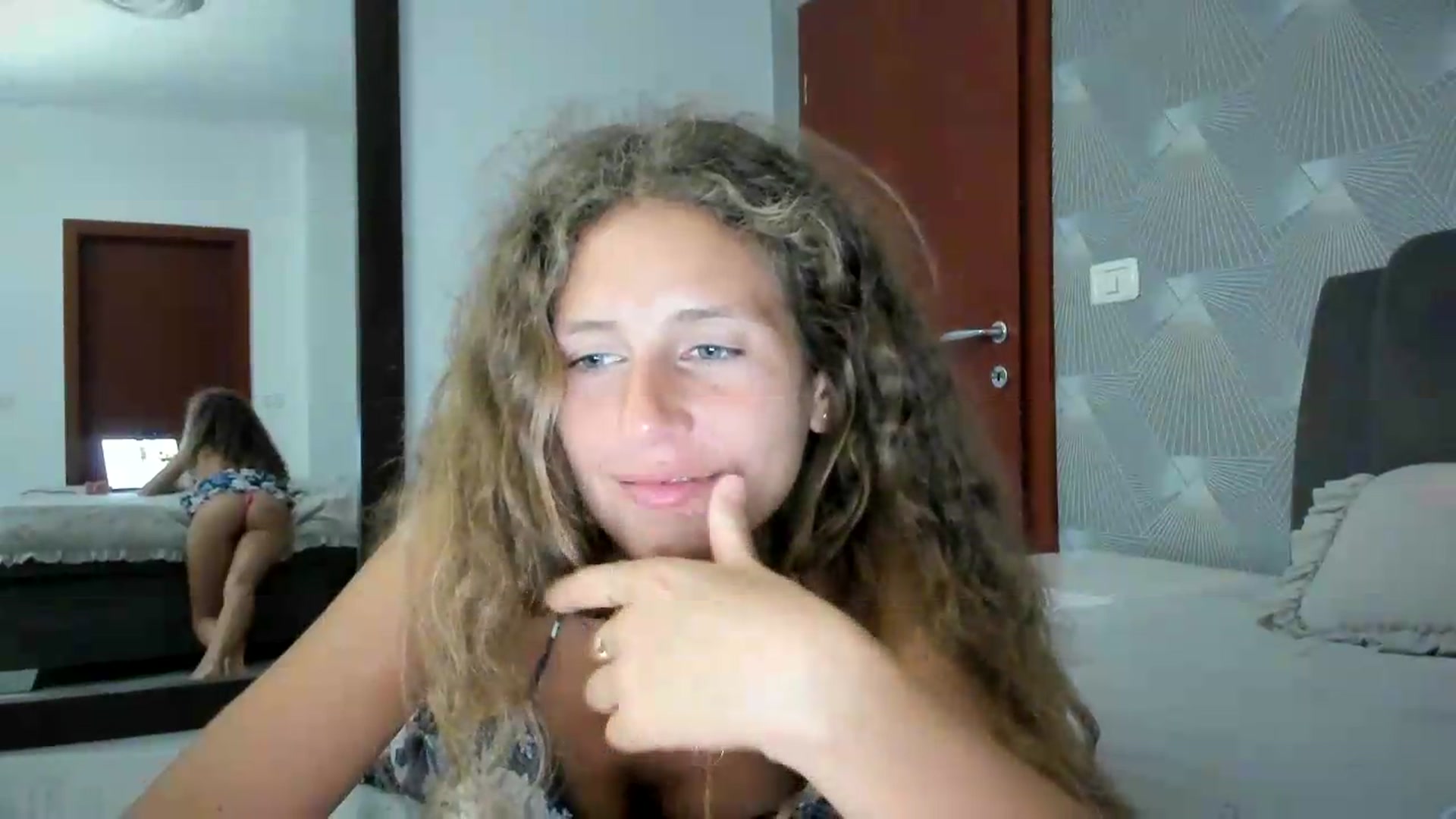 Gallery image thumbnail from SweetAngell18's myfreecams stream on, 06/21/2026, 19:19 image 20 of 20