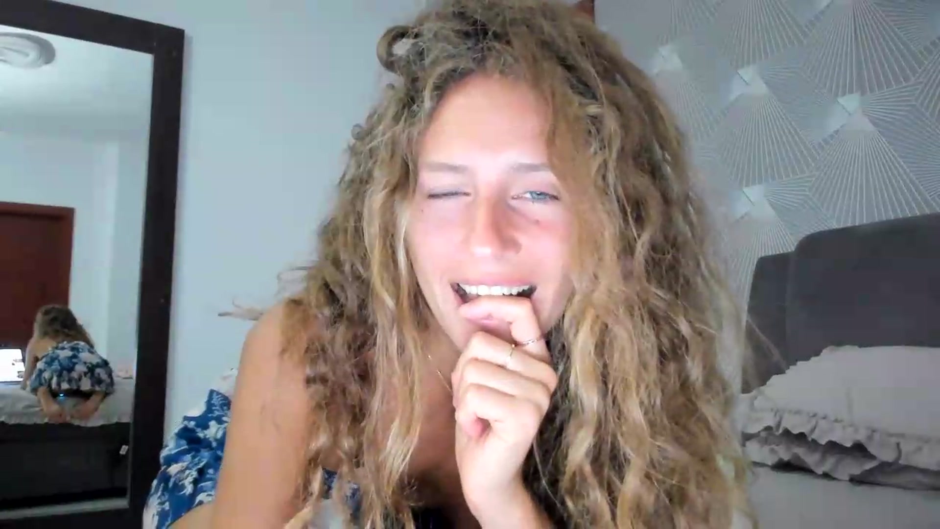 Gallery image thumbnail from SweetAngell18's myfreecams stream on, 06/21/2026, 19:19 image 4 of 20