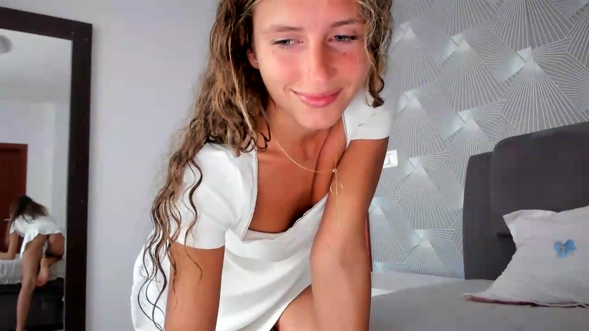 Gallery image thumbnail from SweetAngell18's myfreecams stream on, 06/22/2026, 14:17 image 10 of 20