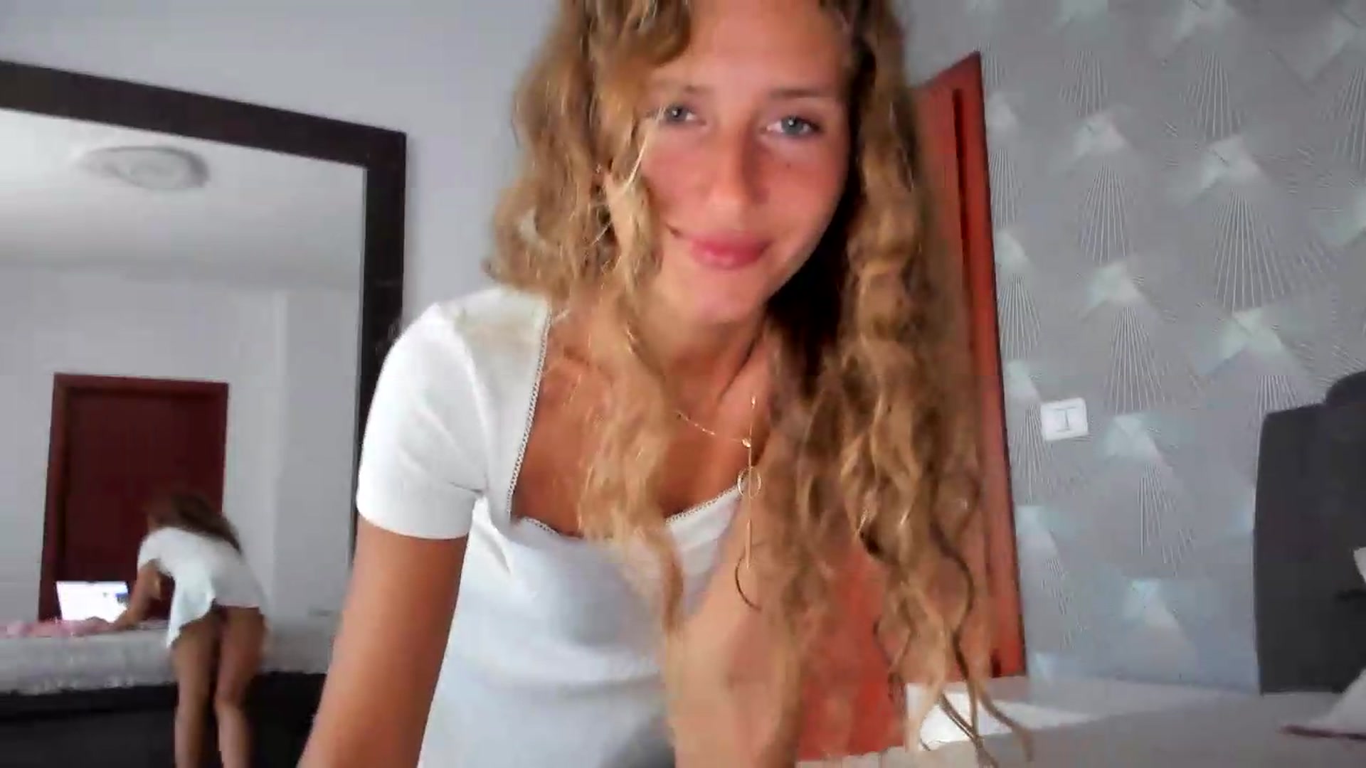 Gallery image thumbnail from SweetAngell18's myfreecams stream on, 06/22/2026, 15:12 image 2 of 20