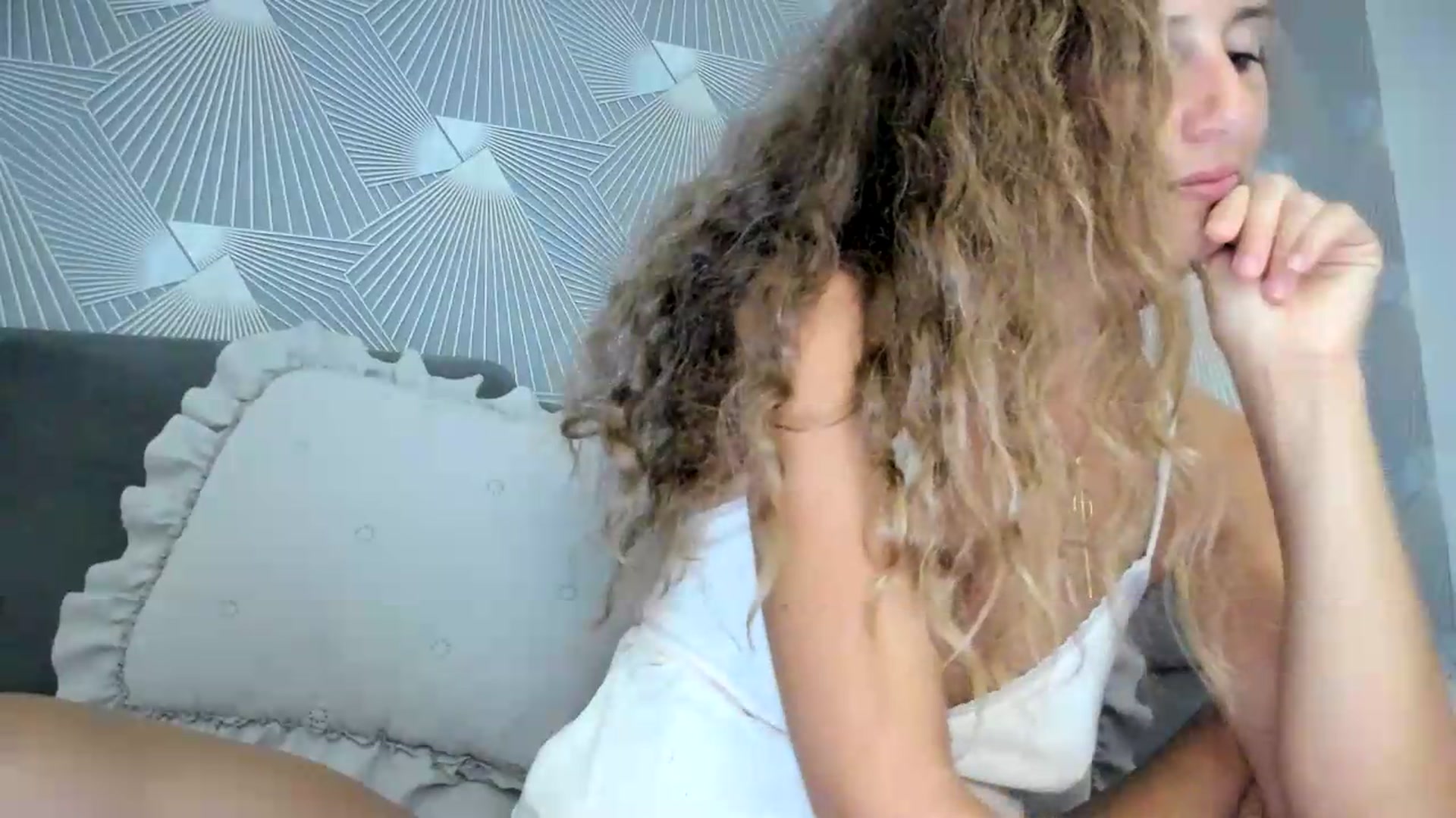 Gallery image thumbnail from SweetAngell18's myfreecams stream on, 06/22/2026, 17:56 image 4 of 20