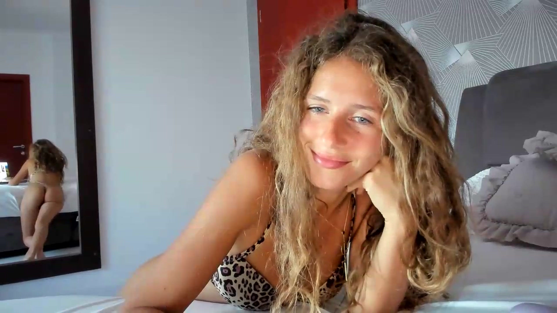 Gallery image thumbnail from SweetAngell18's myfreecams stream on, 06/24/2026, 10:09 image 20 of 20