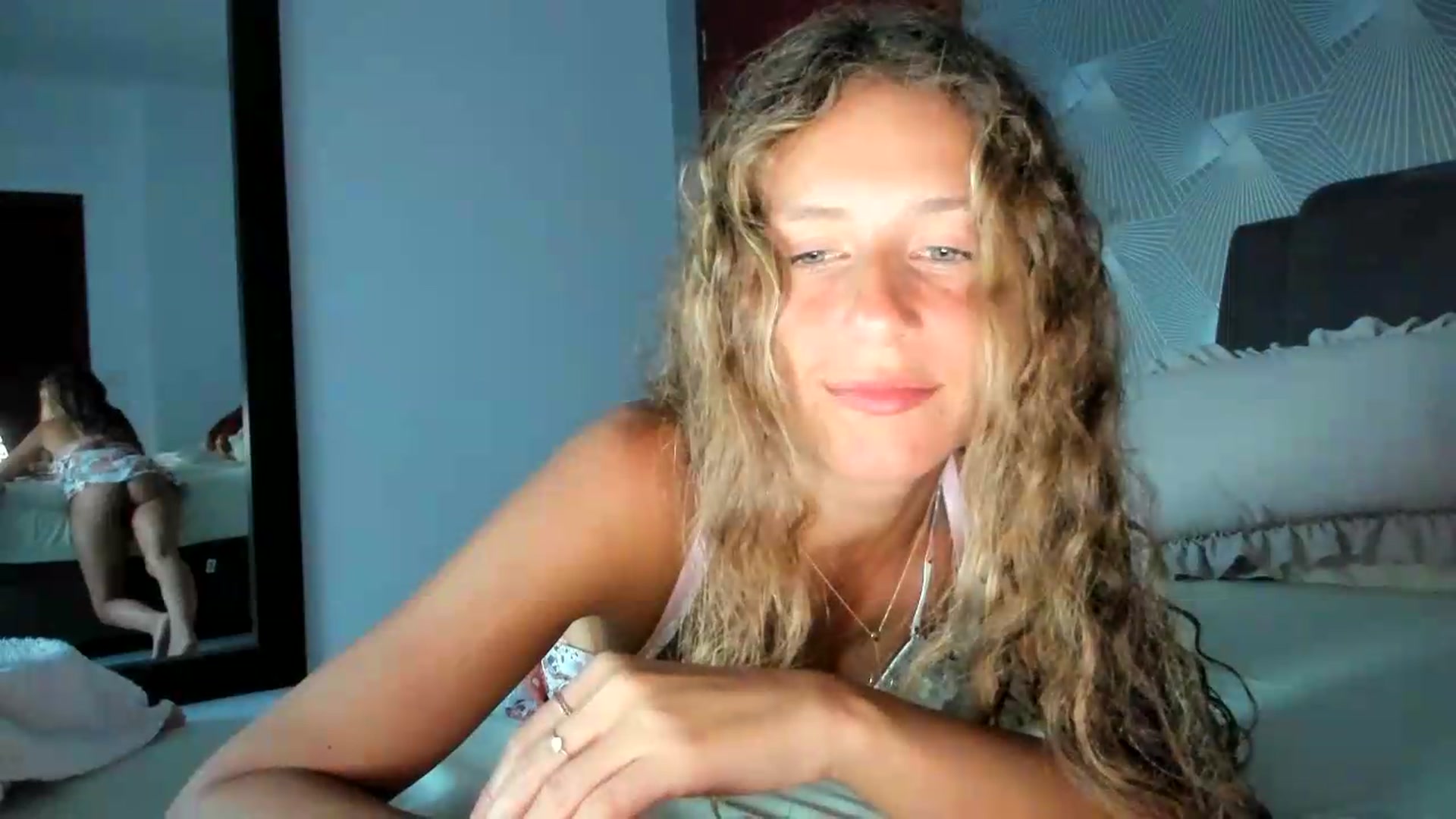 Gallery image thumbnail from SweetAngell18's myfreecams stream on, 06/26/2026, 18:05 image 19 of 20