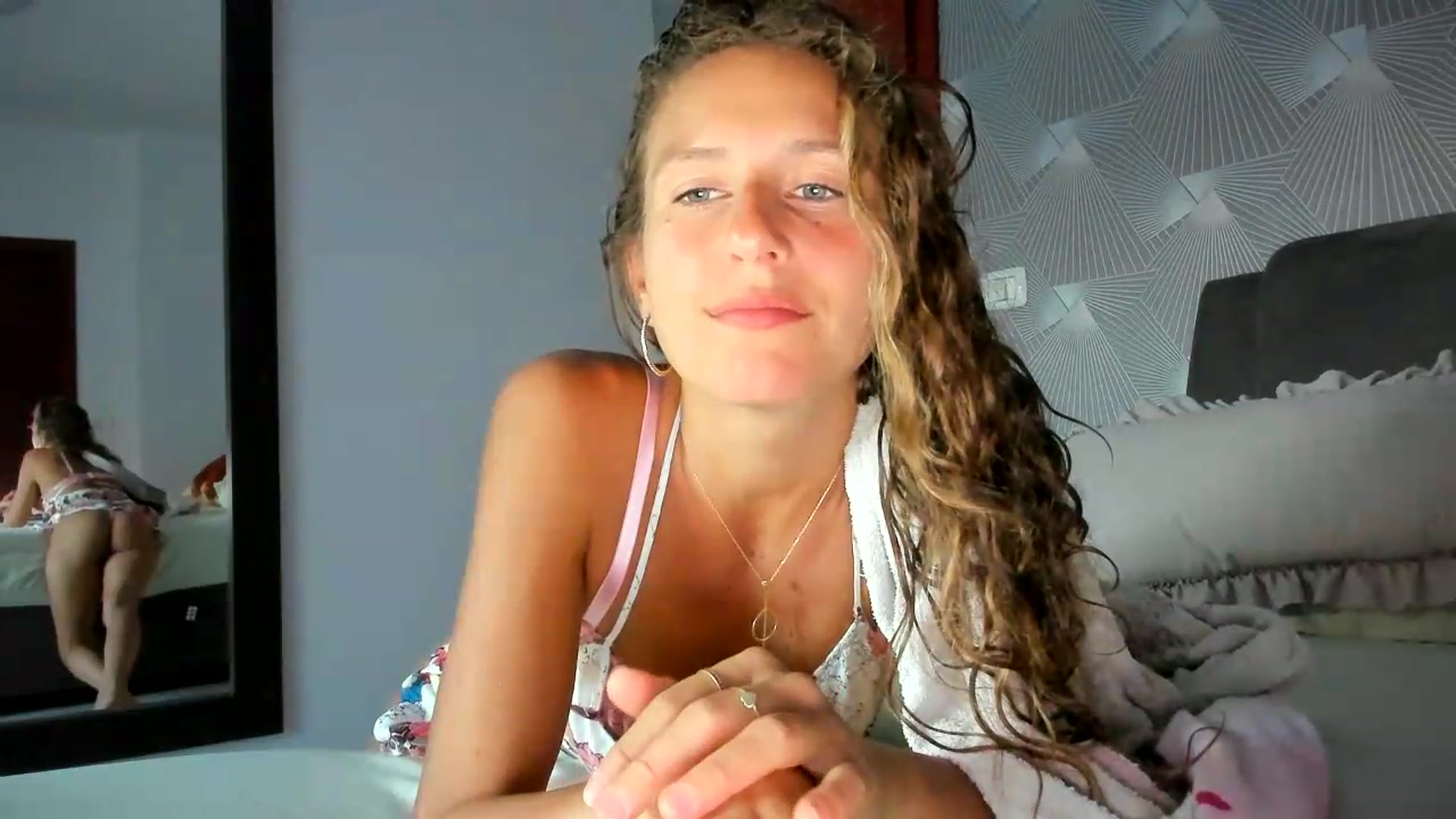 Gallery image thumbnail from SweetAngell18's myfreecams stream on, 06/26/2026, 18:05 image 8 of 20