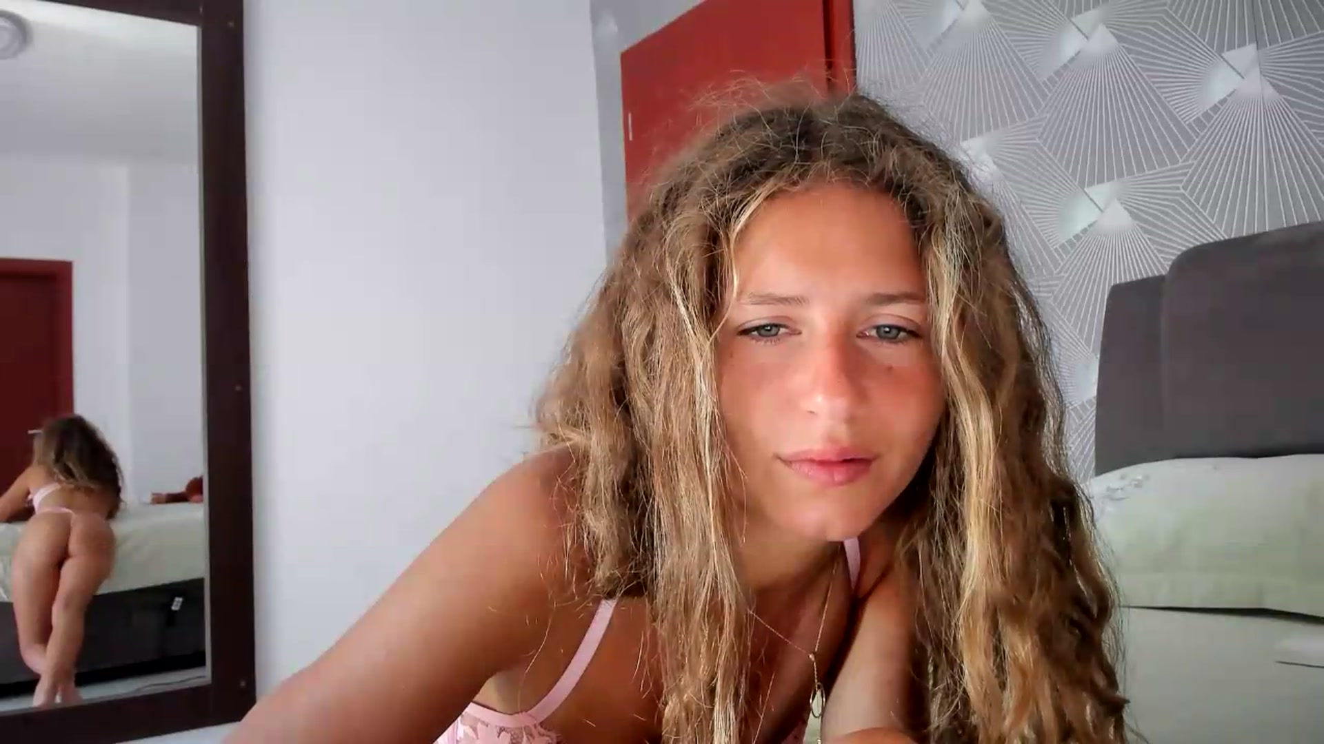 Gallery image thumbnail from SweetAngell18's myfreecams stream on, 06/27/2026, 08:01 image 3 of 20