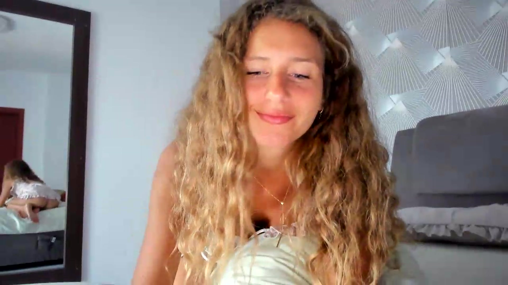 Gallery image thumbnail from SweetAngell18's myfreecams stream on, 06/28/2026, 13:00 image 7 of 20