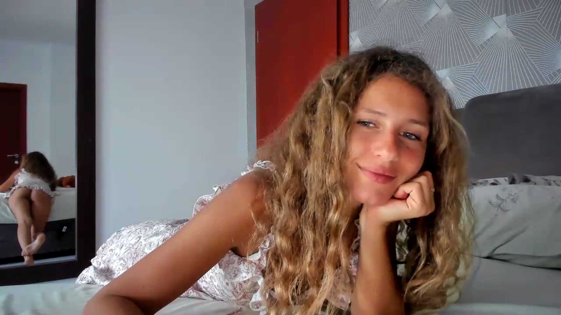 Gallery image thumbnail from SweetAngell18's myfreecams stream on, 06/28/2026, 13:00 image 6 of 20
