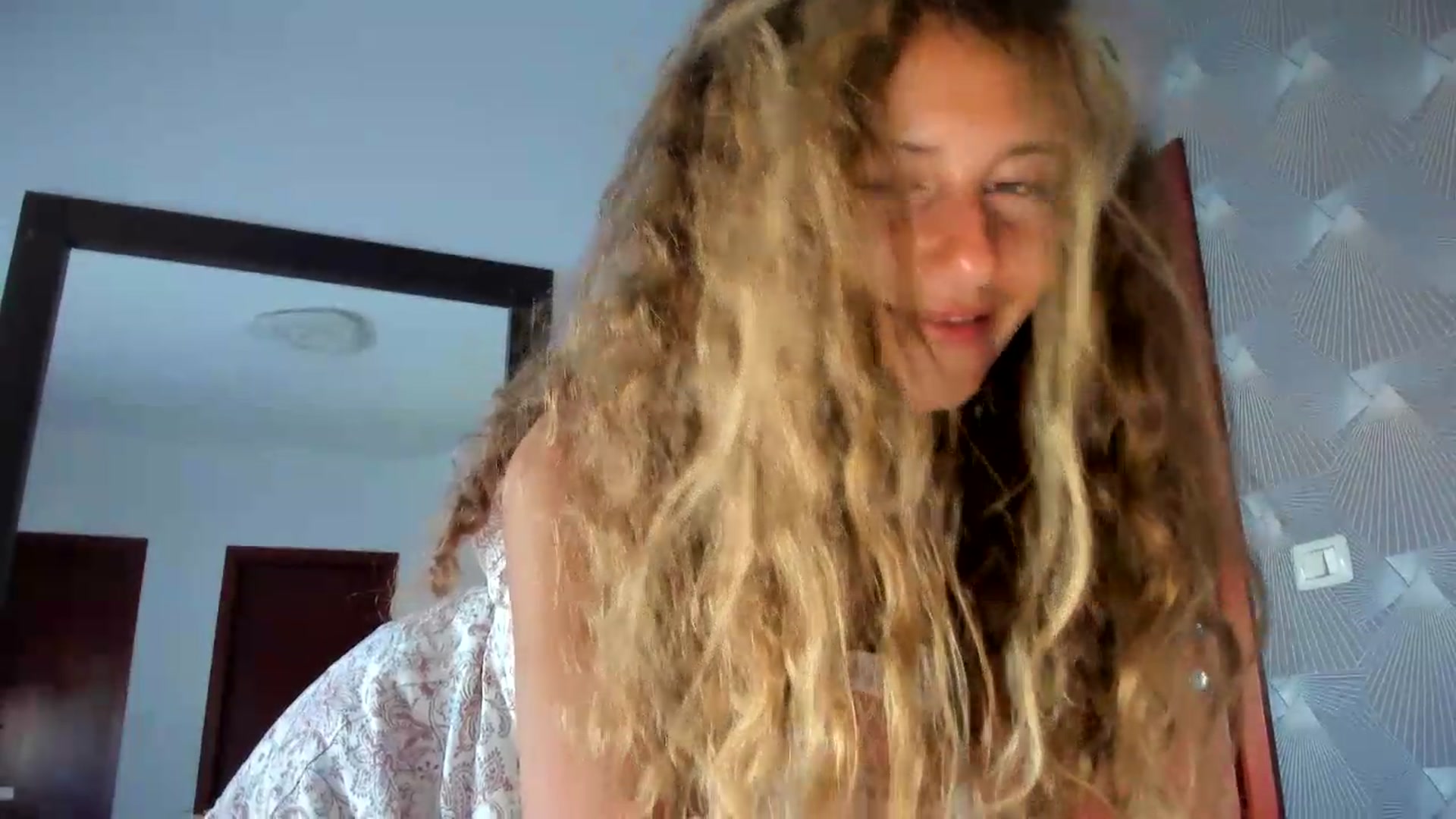 Gallery image thumbnail from SweetAngell18's myfreecams stream on, 06/28/2026, 15:11 image 8 of 20