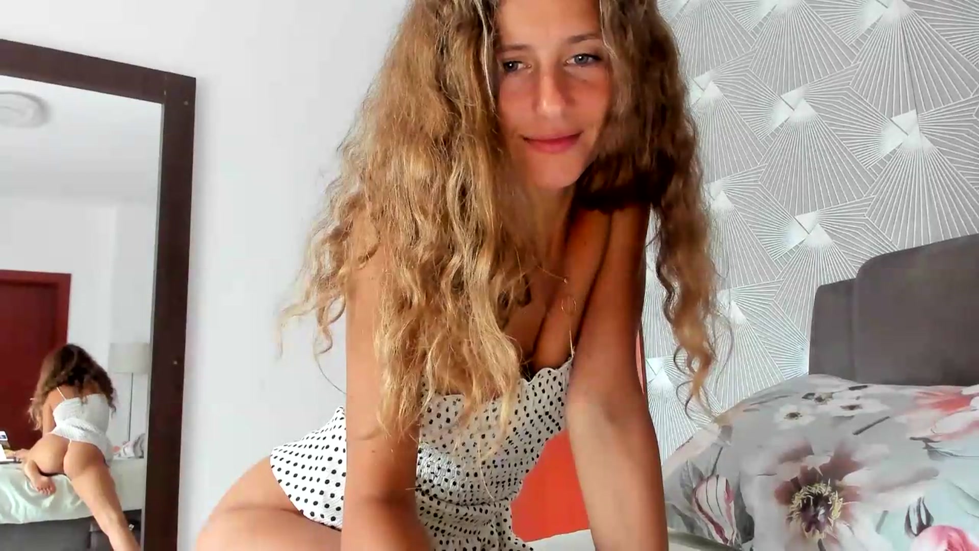 Gallery image thumbnail from SweetAngell18's myfreecams stream on, 07/03/2026, 11:07 image 10 of 20