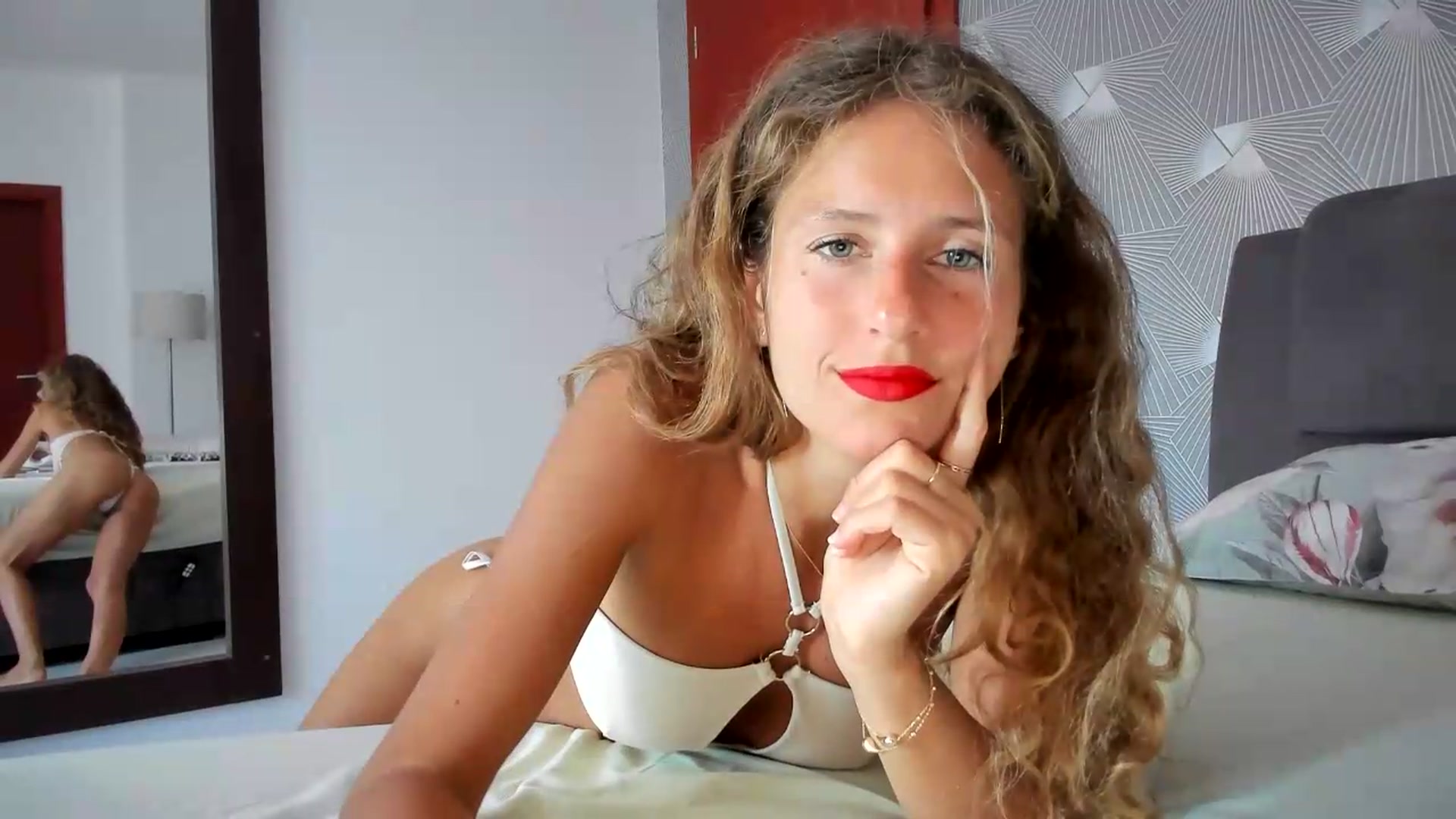 Gallery image thumbnail from SweetAngell18's myfreecams stream on, 07/04/2026, 08:38 image 8 of 20