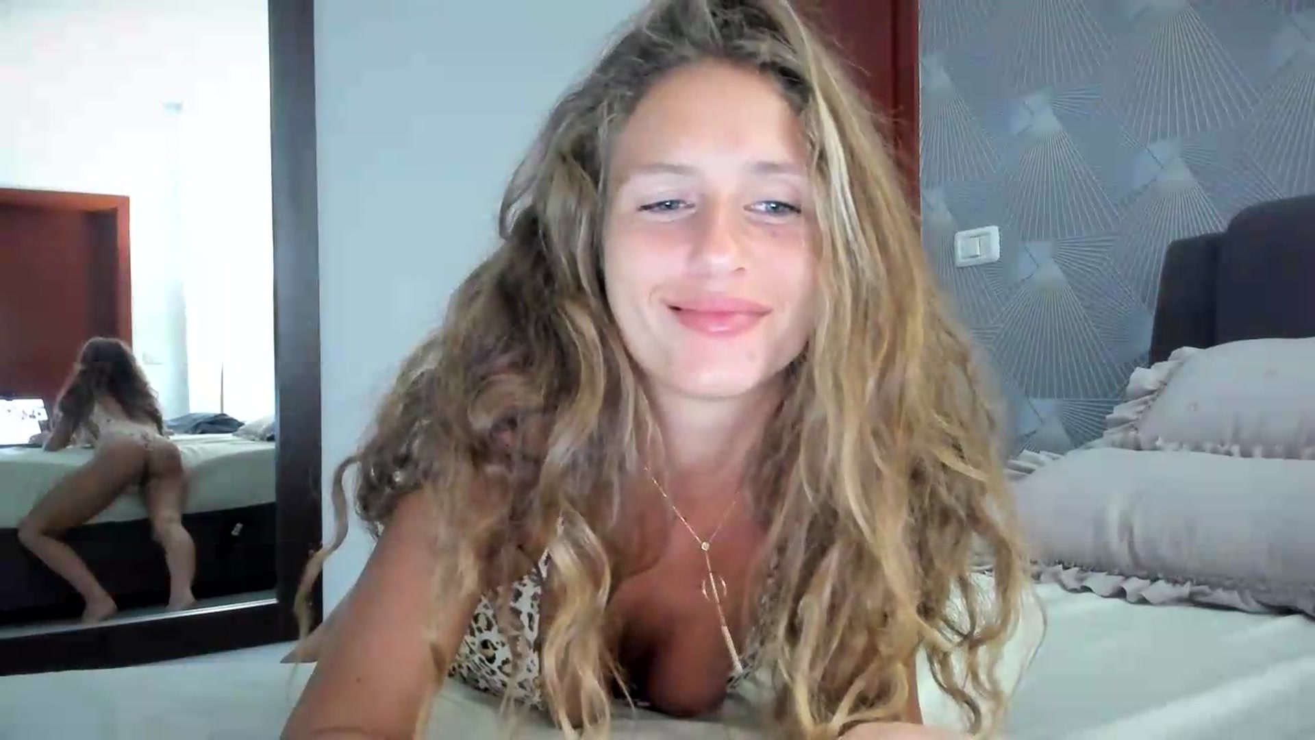Gallery image thumbnail from SweetAngell18's myfreecams stream on, 07/04/2026, 15:11 image 19 of 20