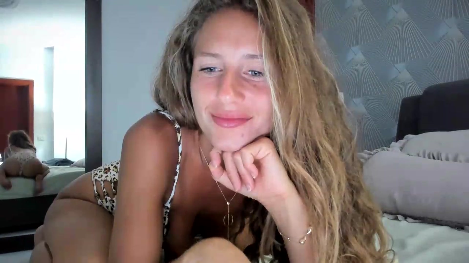 Gallery image thumbnail from SweetAngell18's myfreecams stream on, 07/04/2026, 15:11 image 15 of 20
