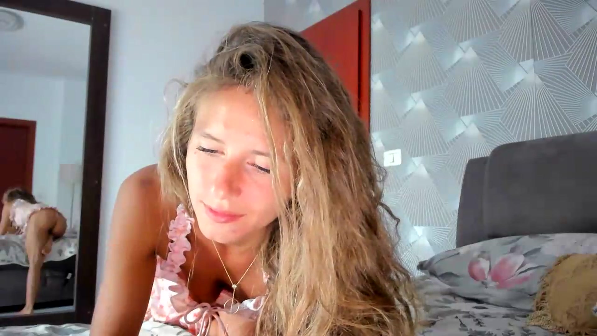 Gallery image thumbnail from SweetAngell18's myfreecams stream on, 07/05/2026, 12:00 image 9 of 20