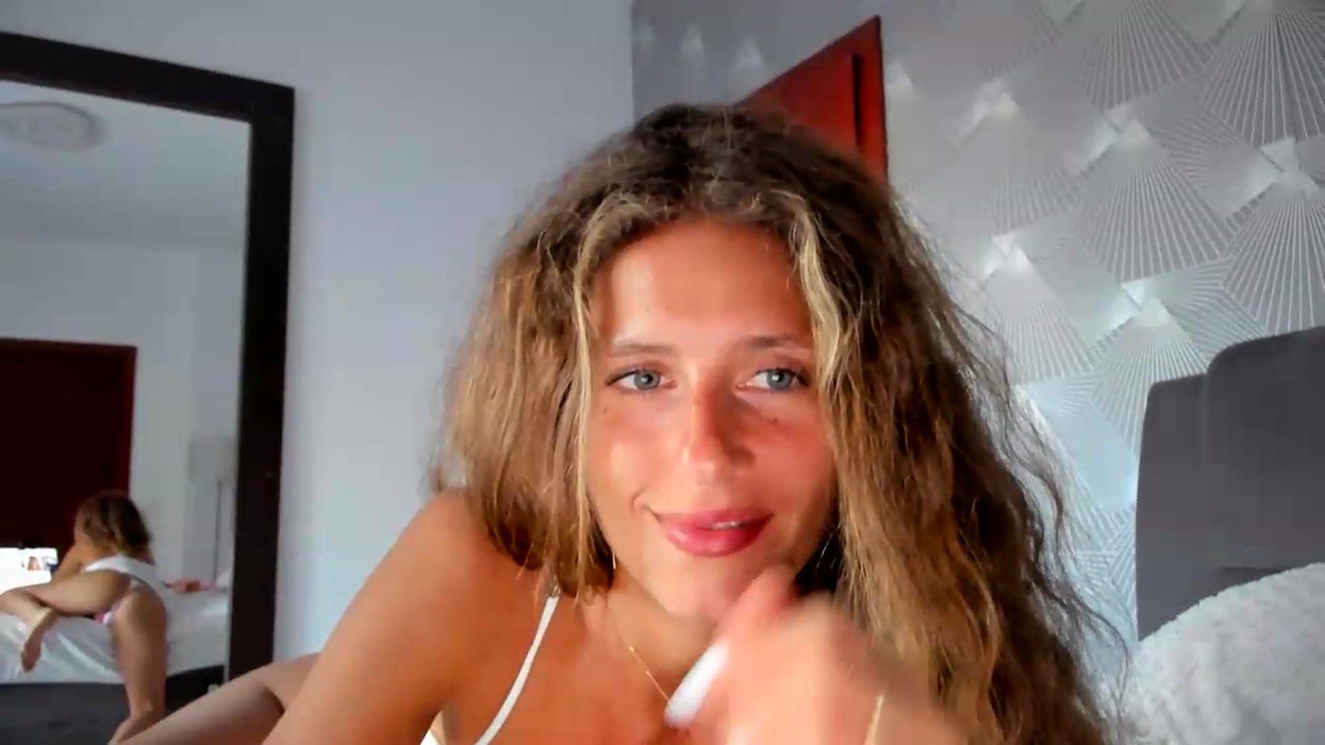Gallery image thumbnail from SweetAngell18's myfreecams stream on, 07/07/2026, 16:18 image 15 of 20