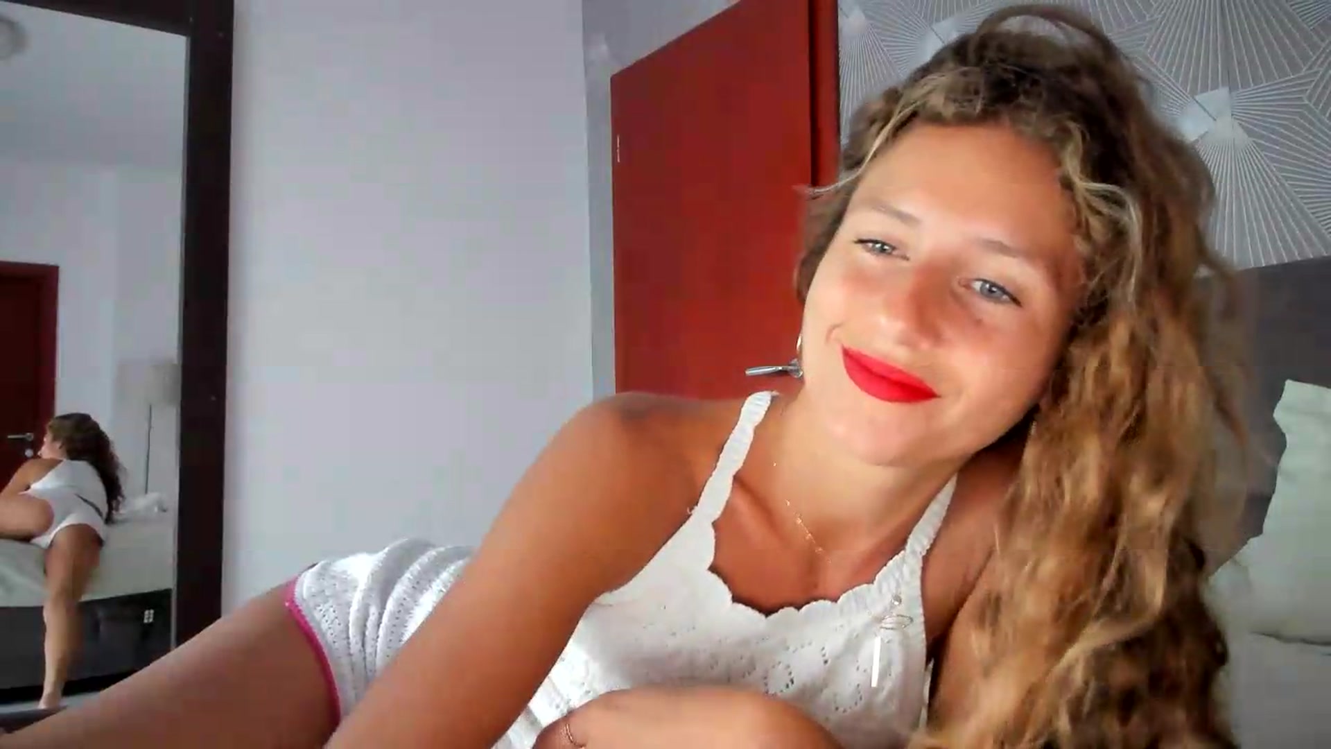 Gallery image thumbnail from SweetAngell18's myfreecams stream on, 07/08/2026, 15:20 image 14 of 20