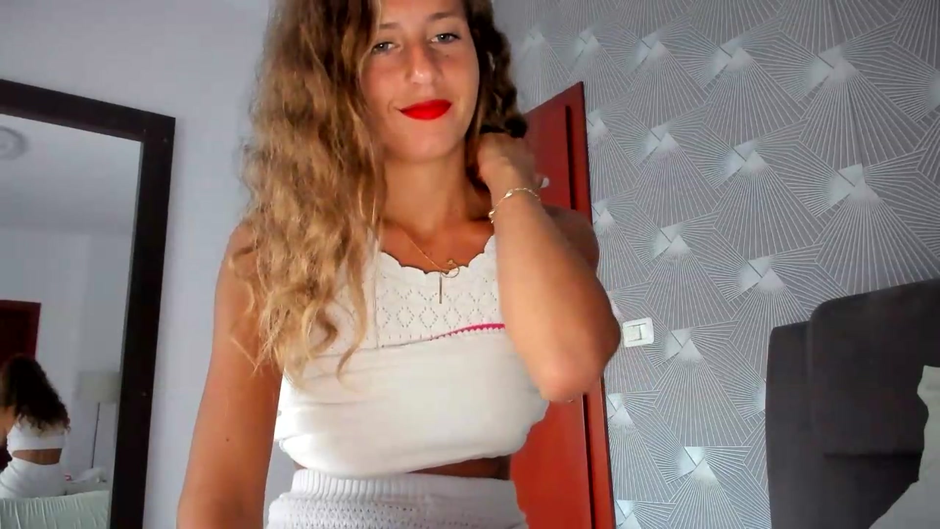 Gallery image thumbnail from SweetAngell18's myfreecams stream on, 07/08/2026, 15:20 image 7 of 20