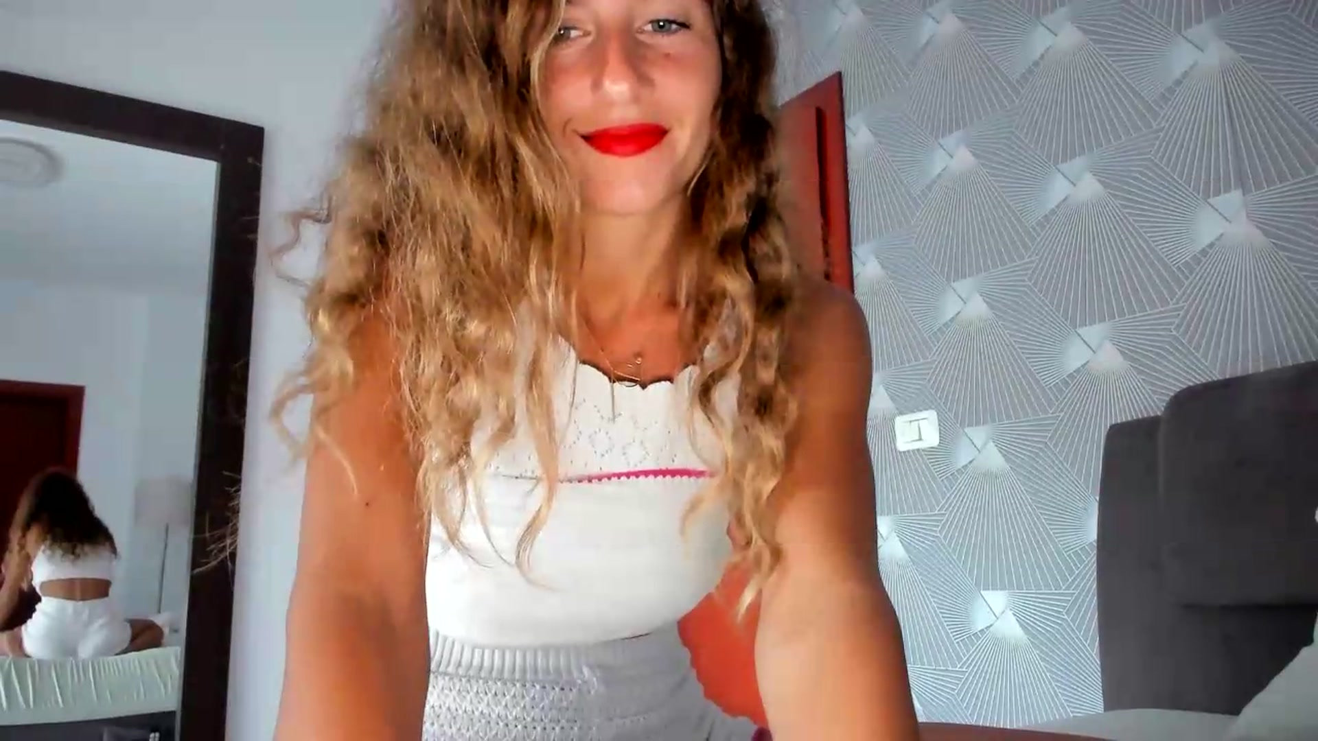 Gallery image thumbnail from SweetAngell18's myfreecams stream on, 07/08/2026, 15:20 image 9 of 20