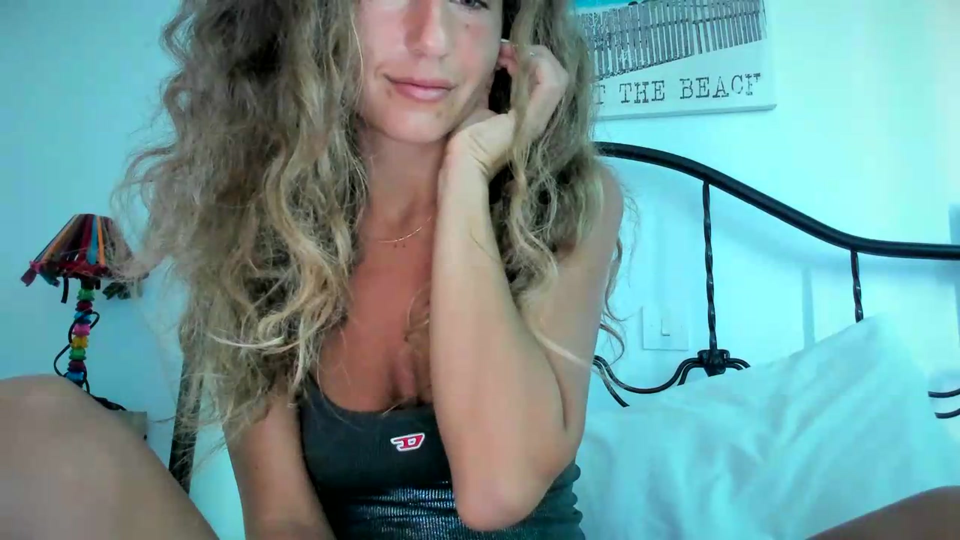 Gallery image thumbnail from SweetAngell18's myfreecams stream on, 07/18/2026, 05:52 image 4 of 20