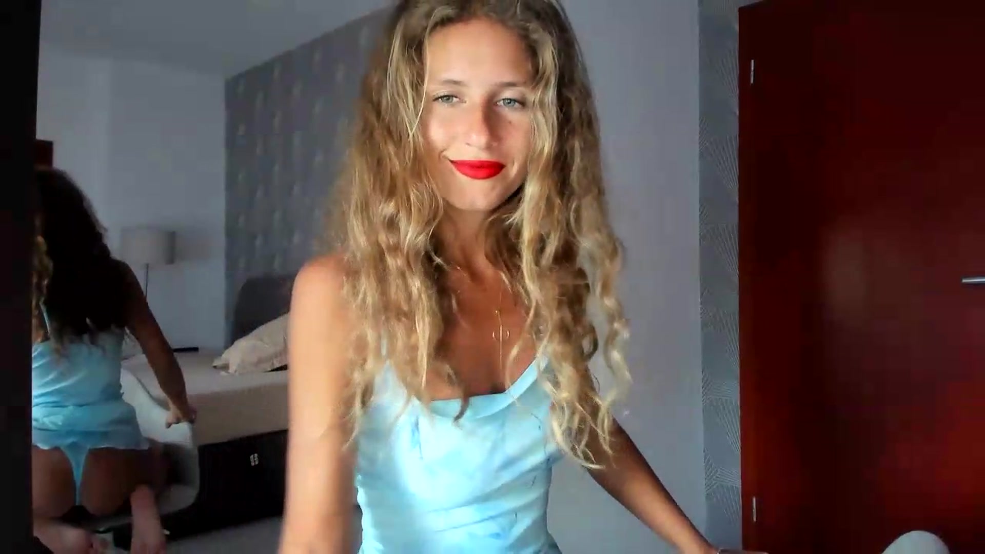 Gallery image thumbnail from SweetAngell18's myfreecams stream on, 07/24/2026, 11:43 image 11 of 20