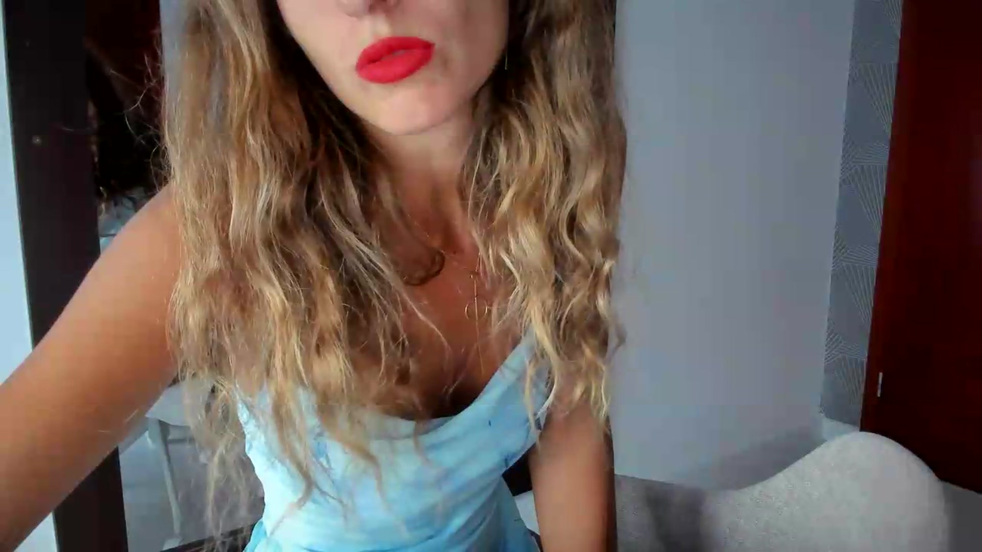 Gallery image thumbnail from SweetAngell18's myfreecams stream on, 07/24/2026, 12:22 image 16 of 20