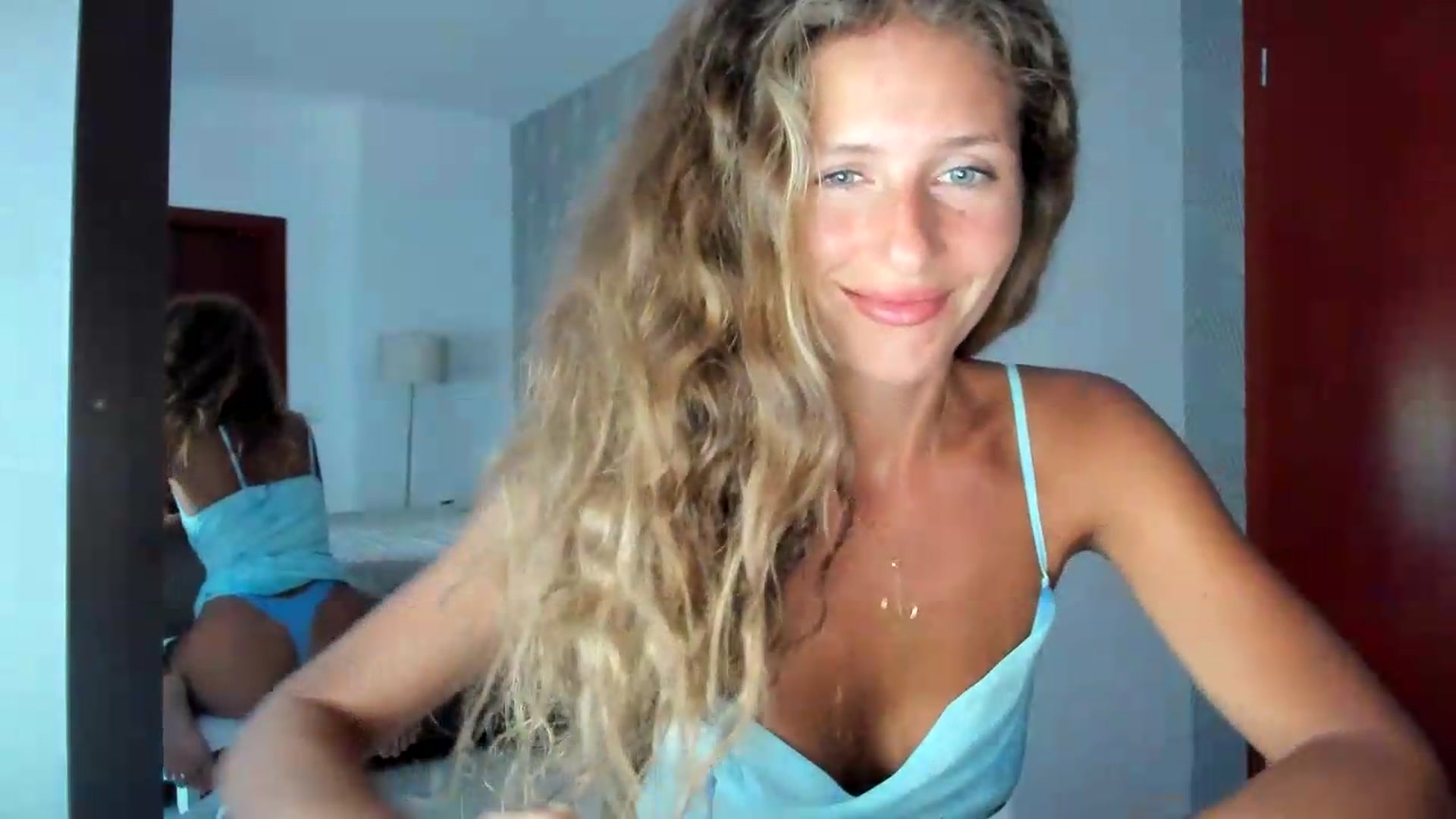 Gallery image thumbnail from SweetAngell18's myfreecams stream on, 07/26/2026, 12:00 image 2 of 20