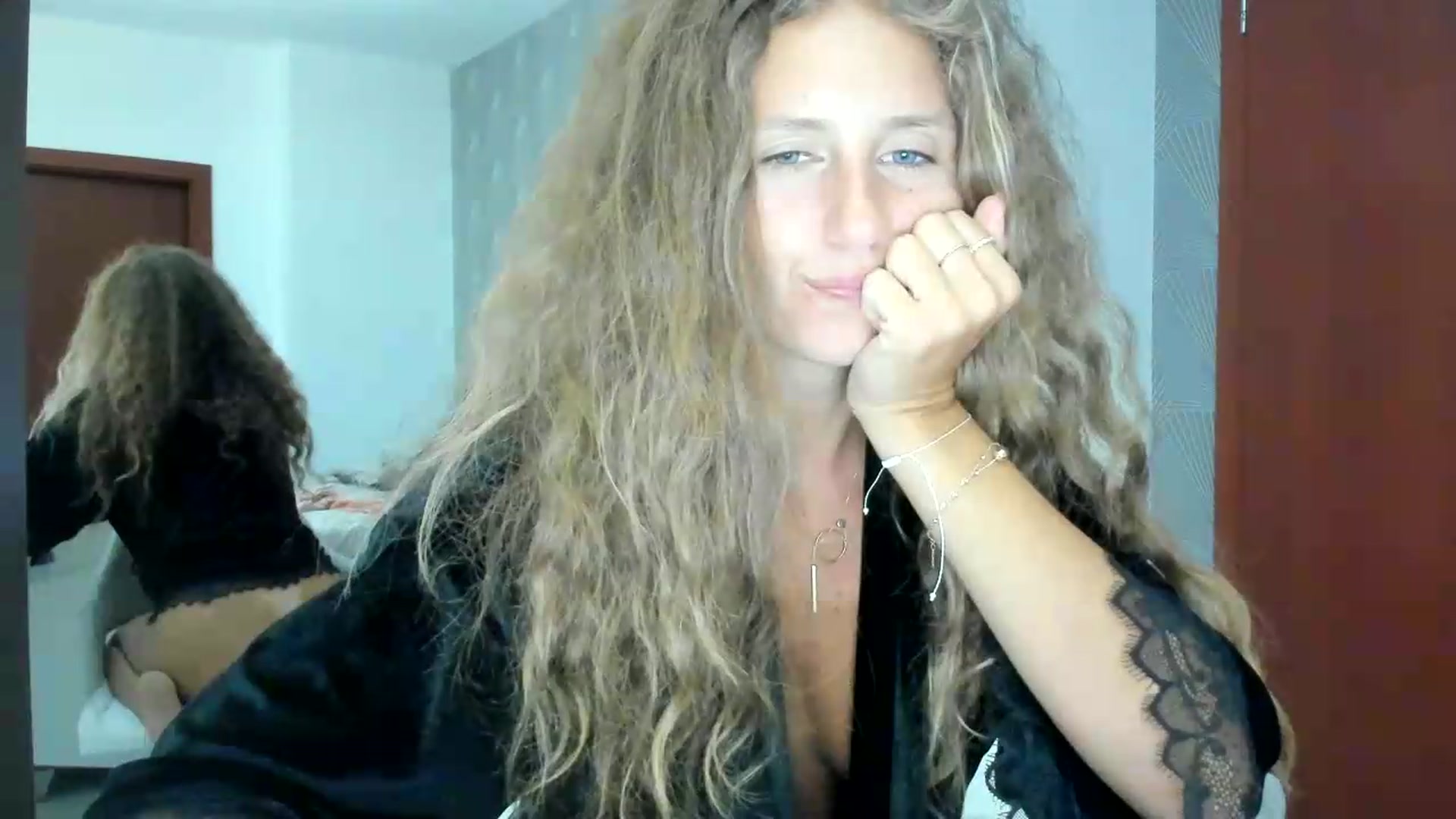 Gallery image thumbnail from SweetAngell18's myfreecams stream on, 07/26/2026, 21:57 image 20 of 20