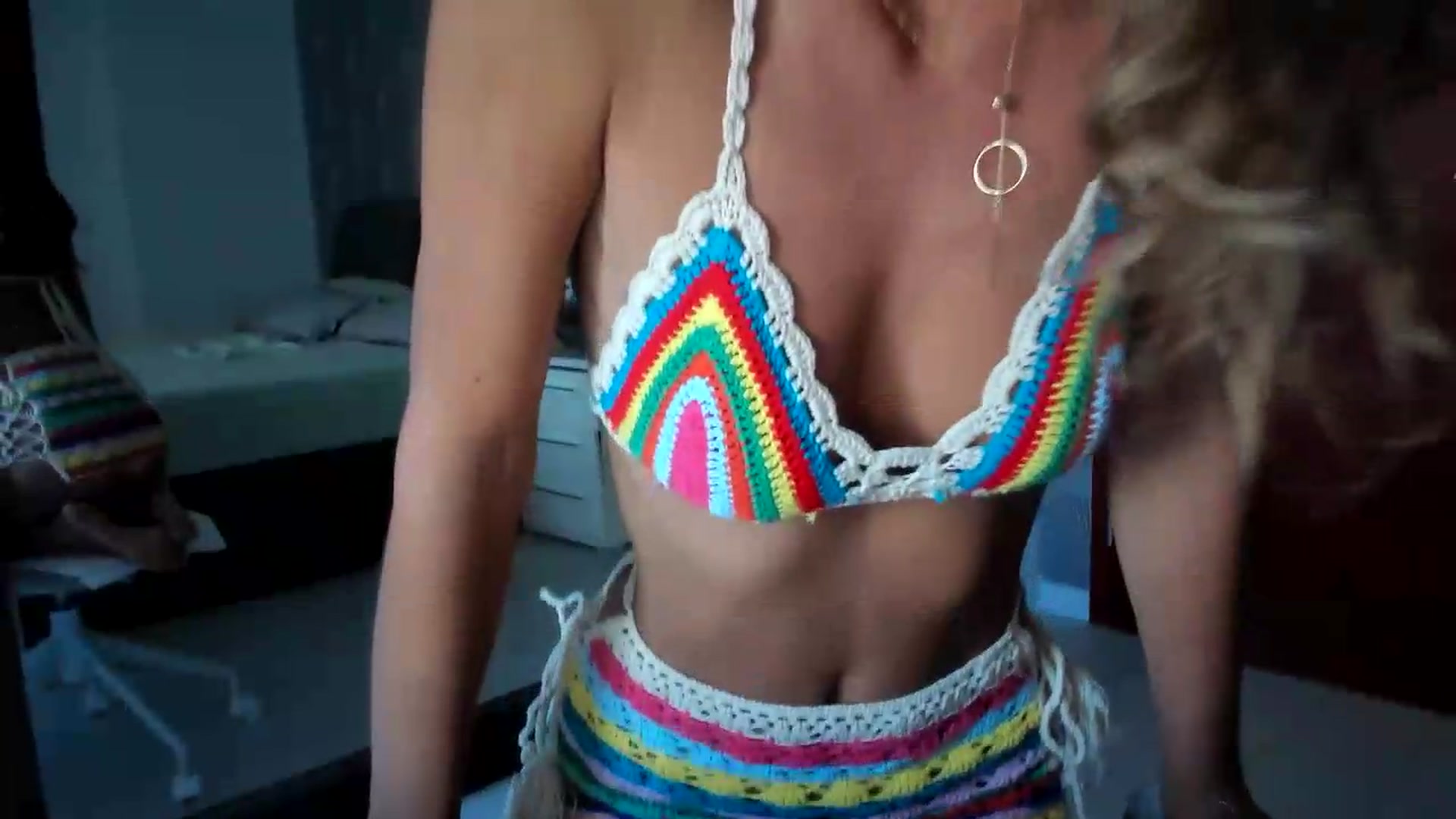 Gallery image thumbnail from SweetAngell18's myfreecams stream on, 07/30/2026, 13:29 image 5 of 20