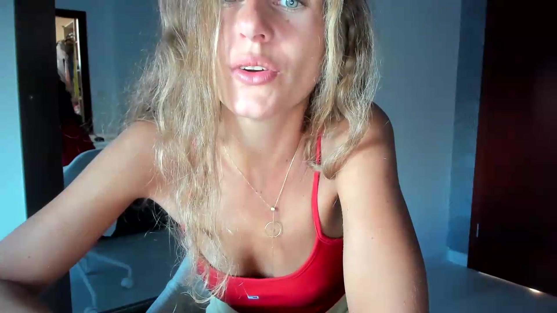Gallery image thumbnail from SweetAngell18's myfreecams stream on, 07/30/2026, 17:18 image 4 of 20