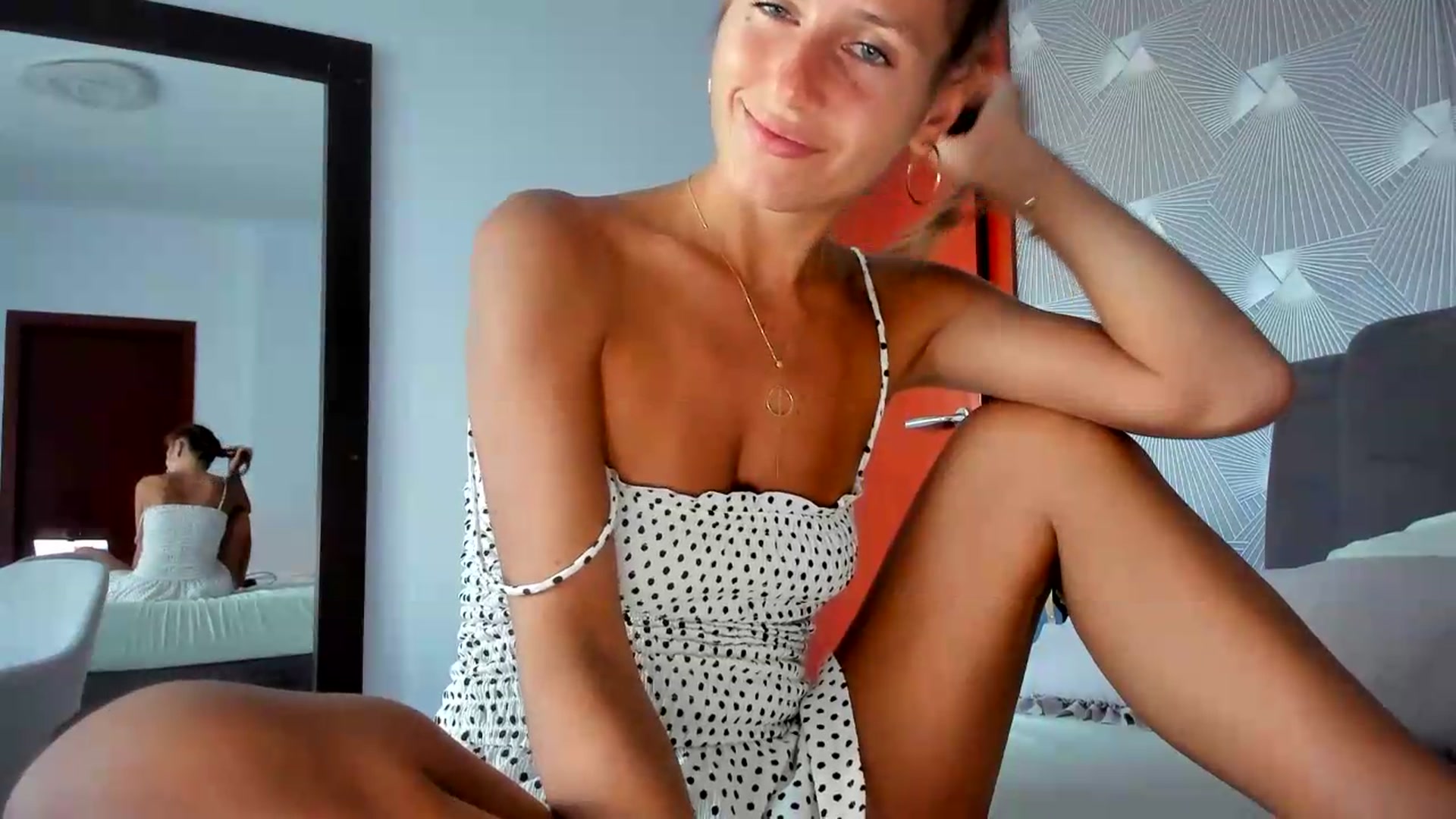 Gallery image thumbnail from SweetAngell18's myfreecams stream on, 07/31/2026, 14:47 image 5 of 20