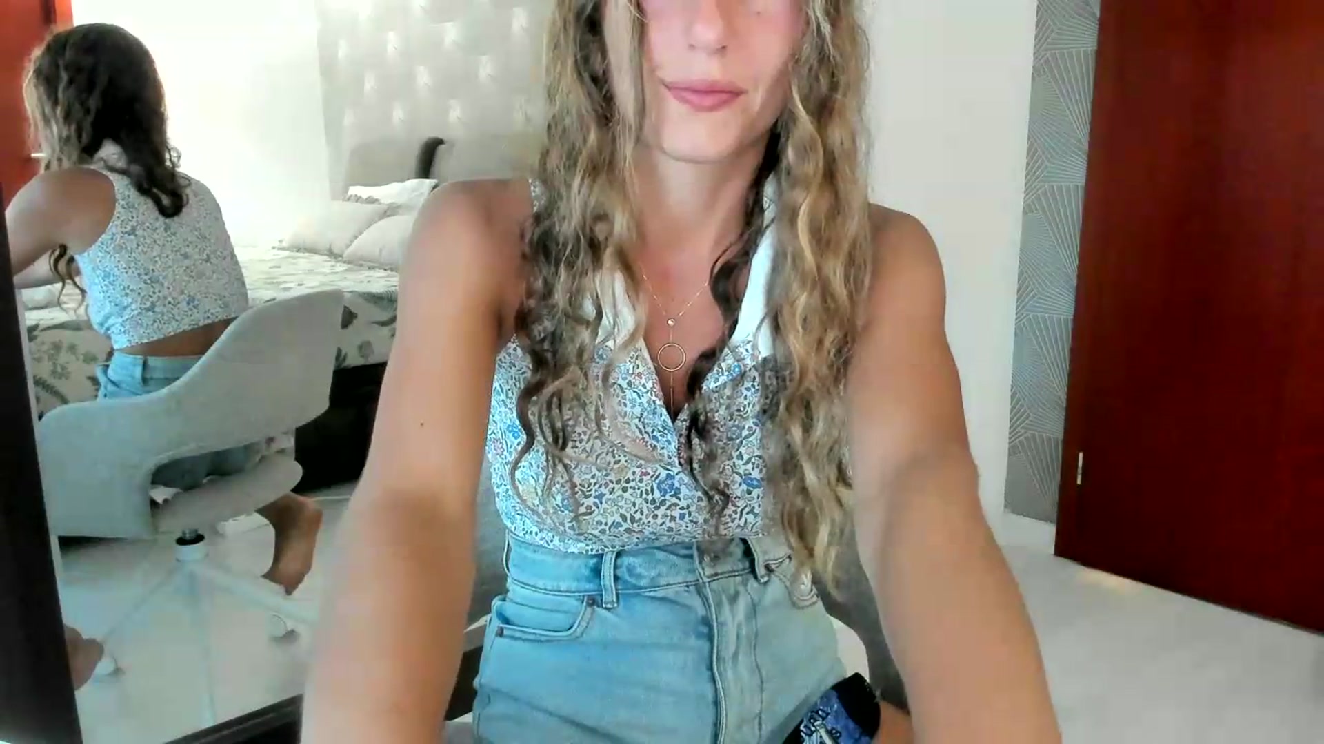 Gallery image thumbnail from SweetAngell18's myfreecams stream on, 08/09/2026, 17:46 image 2 of 20