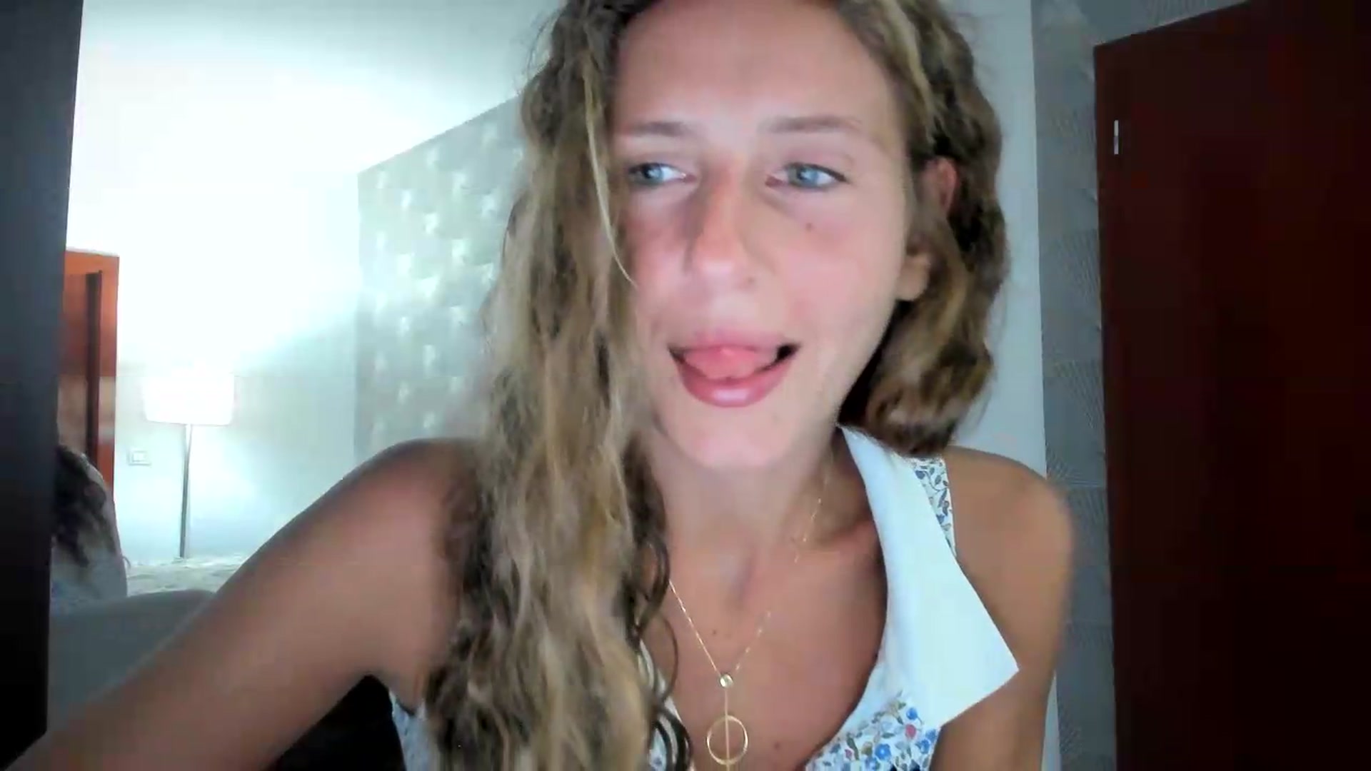 Gallery image thumbnail from SweetAngell18's myfreecams stream on, 08/09/2026, 17:46 image 7 of 20