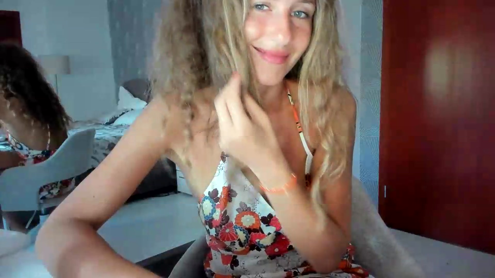 Gallery image thumbnail from SweetAngell18's myfreecams stream on, 08/10/2026, 10:09 image 14 of 20
