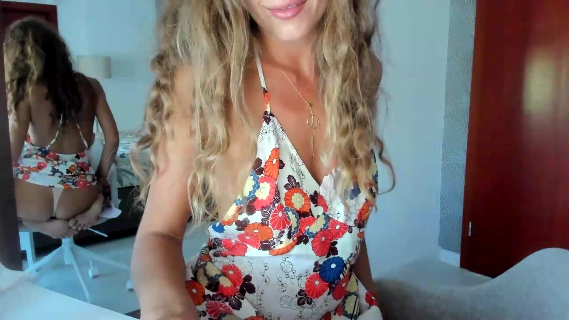 Gallery image thumbnail from SweetAngell18's myfreecams stream on, 08/10/2026, 12:13 image 18 of 20