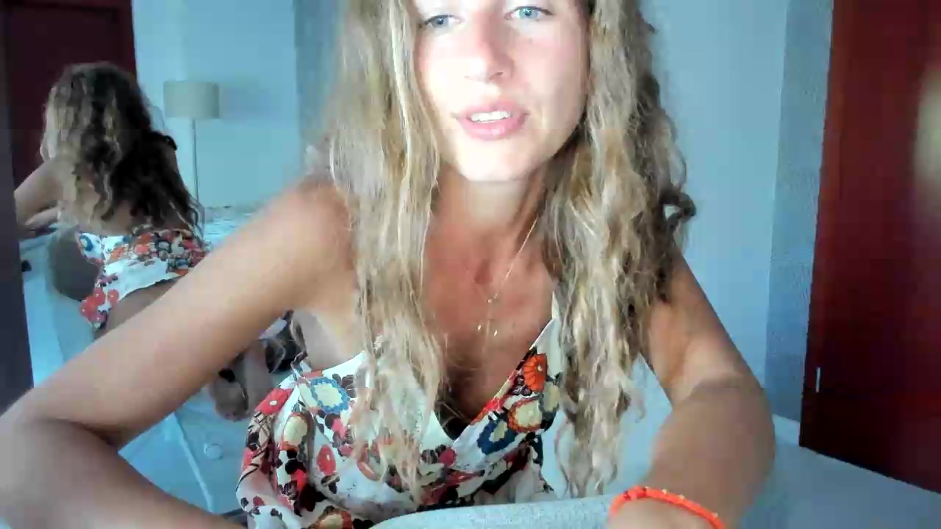 Gallery image thumbnail from SweetAngell18's myfreecams stream on, 08/10/2026, 12:13 image 9 of 20