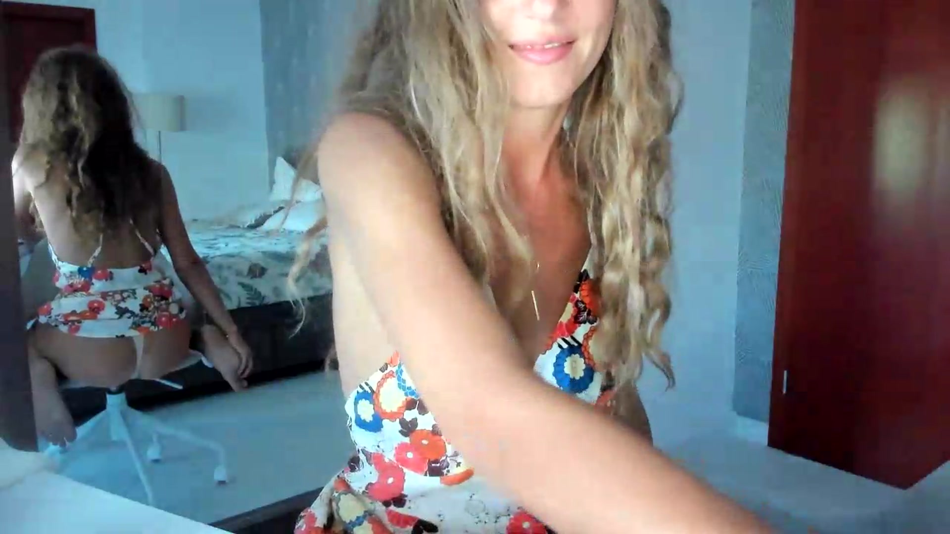 Gallery image thumbnail from SweetAngell18's myfreecams stream on, 08/10/2026, 12:13 image 20 of 20