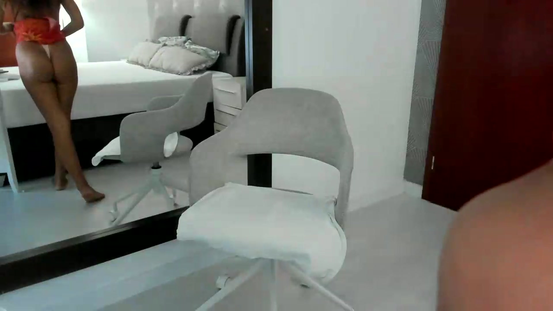 Gallery image thumbnail from SweetAngell18's myfreecams stream on, 08/17/2026, 17:59 image 7 of 20