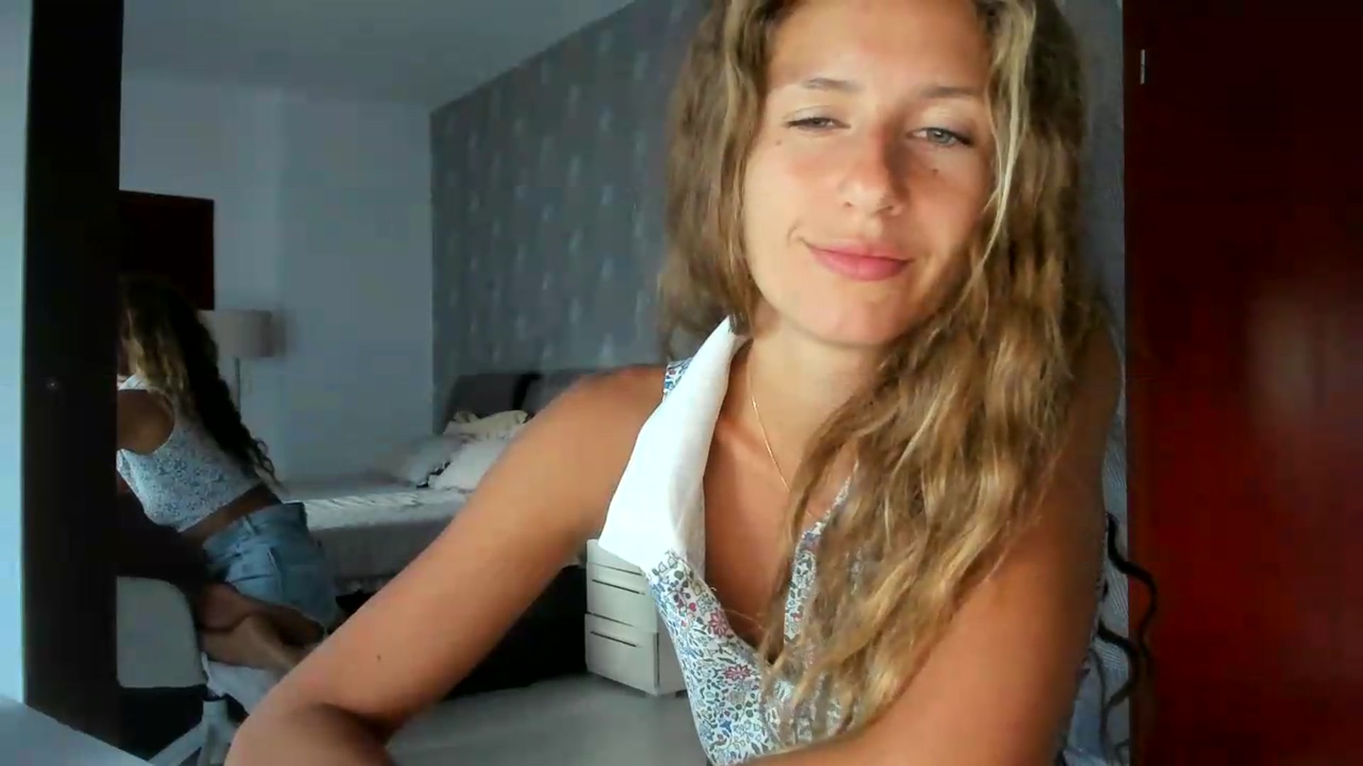 Gallery image thumbnail from SweetAngell18's myfreecams stream on, 08/18/2026, 14:01 image 3 of 20