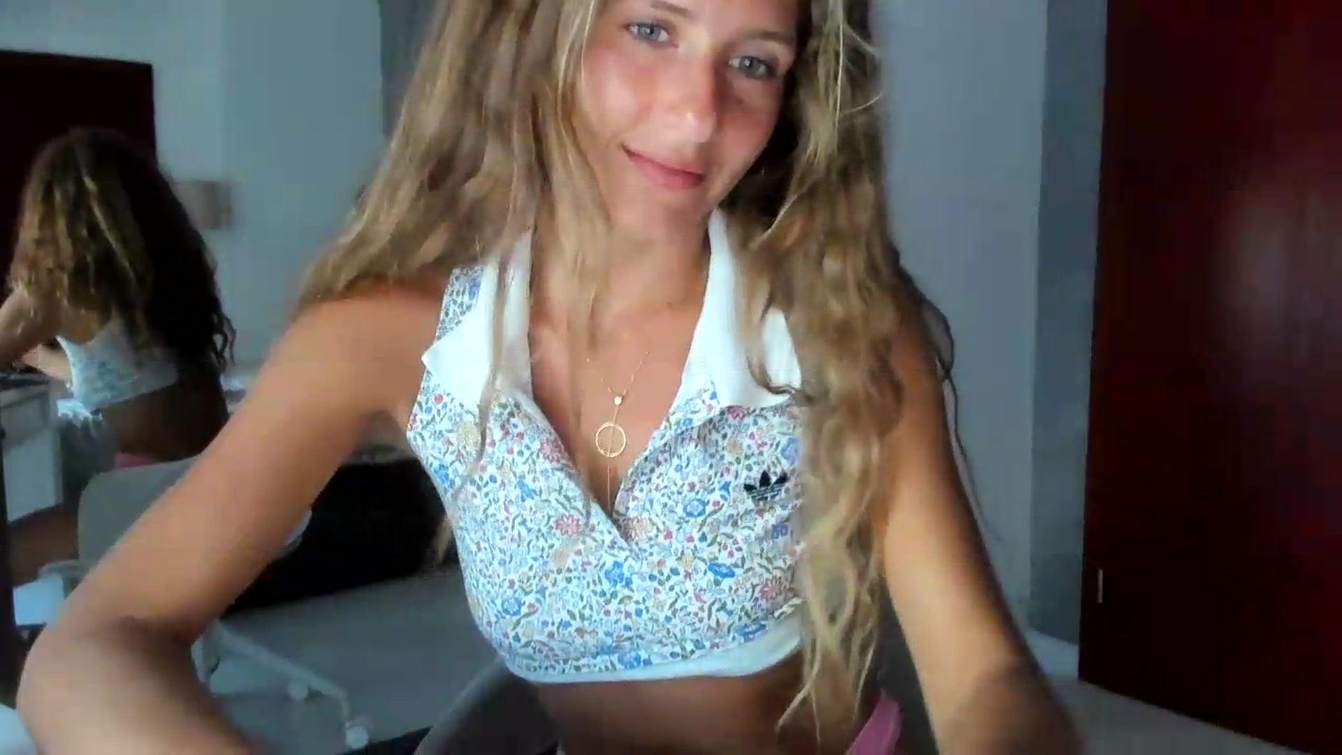 Gallery image thumbnail from SweetAngell18's myfreecams stream on, 08/18/2026, 15:29 image 18 of 20