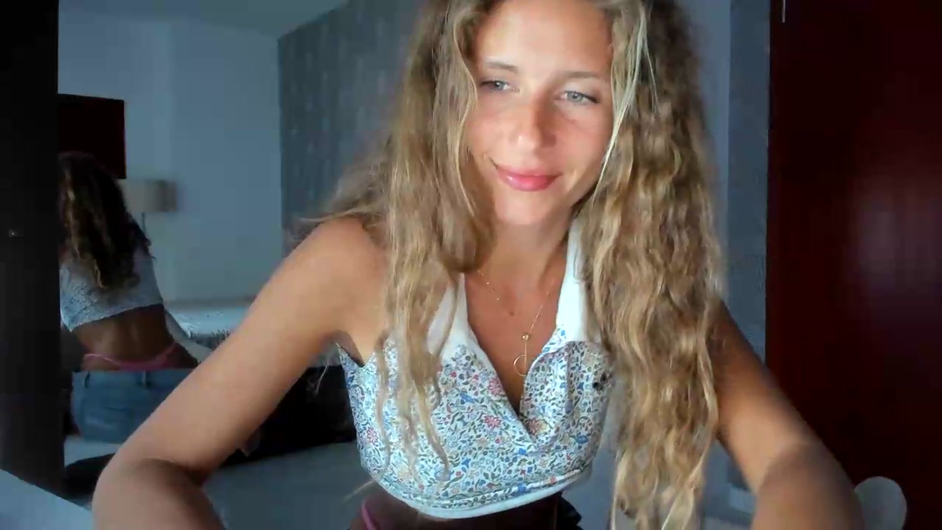 Gallery image thumbnail from SweetAngell18's myfreecams stream on, 08/18/2026, 15:29 image 9 of 20