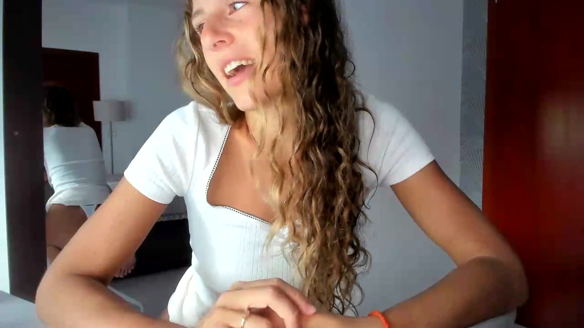 Gallery image thumbnail from SweetAngell18's myfreecams stream on, 08/19/2026, 13:47 image 5 of 20