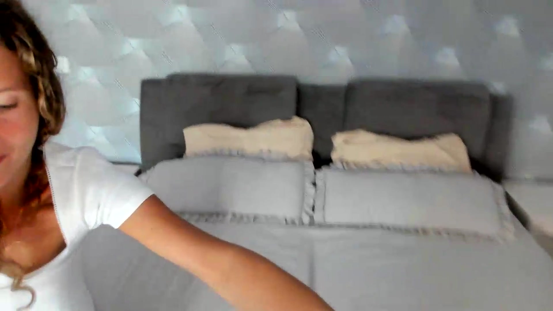 Gallery image thumbnail from SweetAngell18's myfreecams stream on, 08/19/2026, 13:47 image 12 of 20